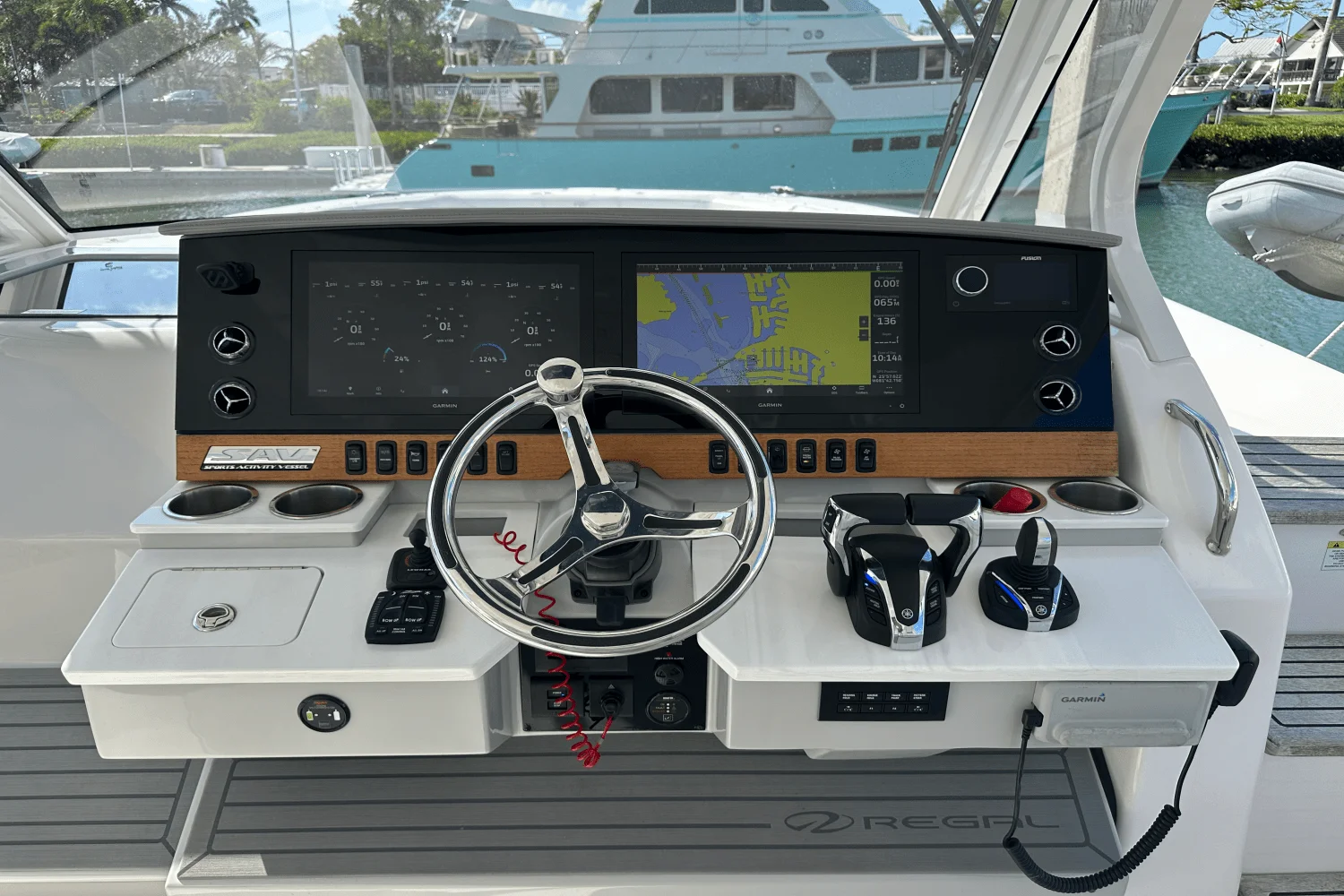 2022 Regal 38 SAV Image Thumbnail #7