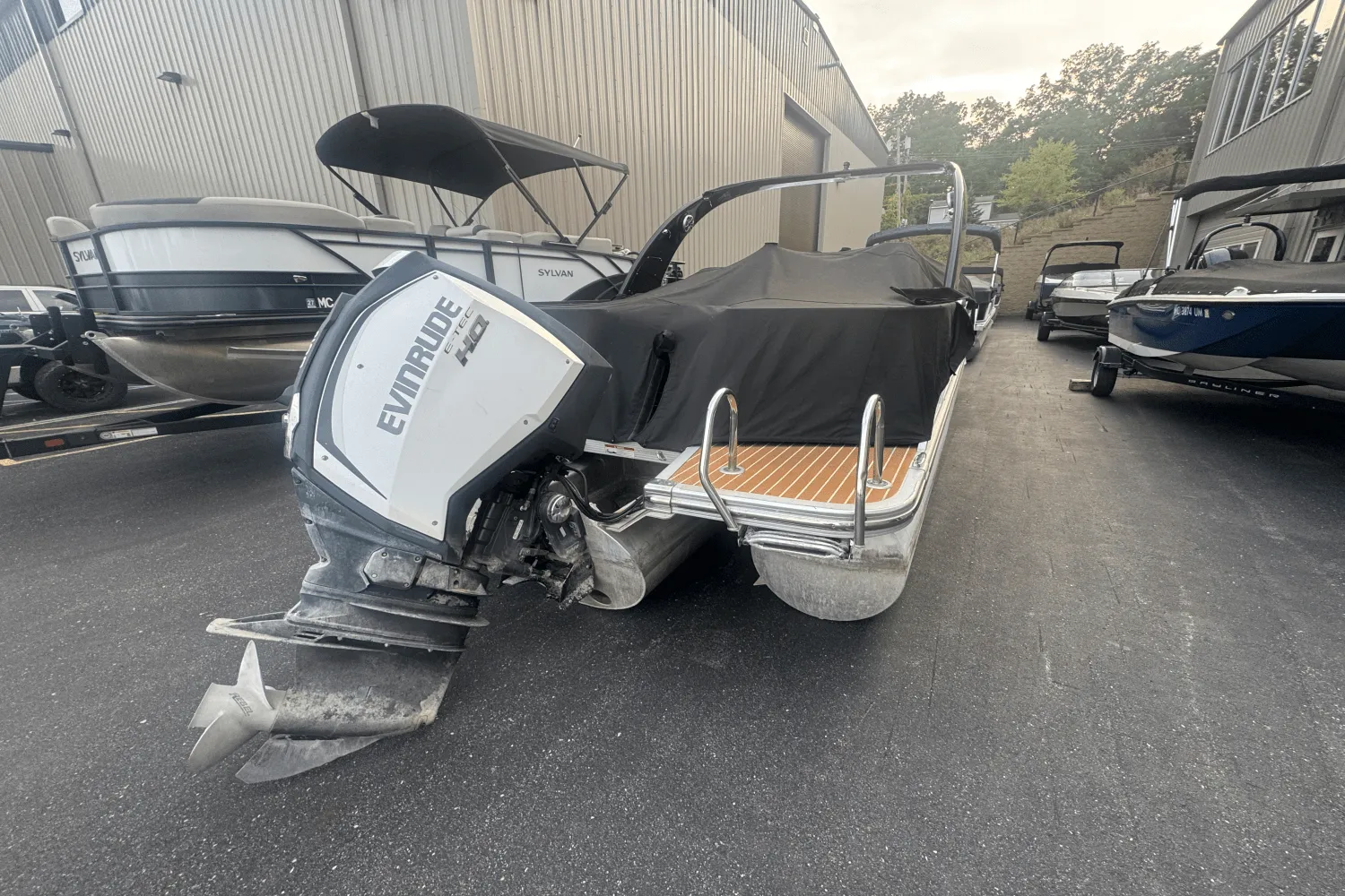 2015 Bennington 2575 QCW Image Thumbnail #23