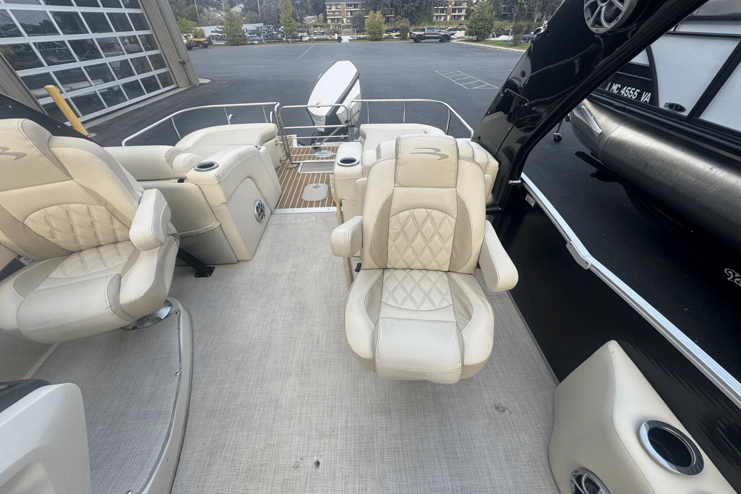 2015 Bennington 2575 QCW Image Thumbnail #18