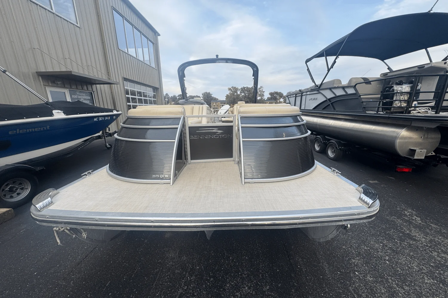 2015 Bennington 2575 QCW Image Thumbnail #0