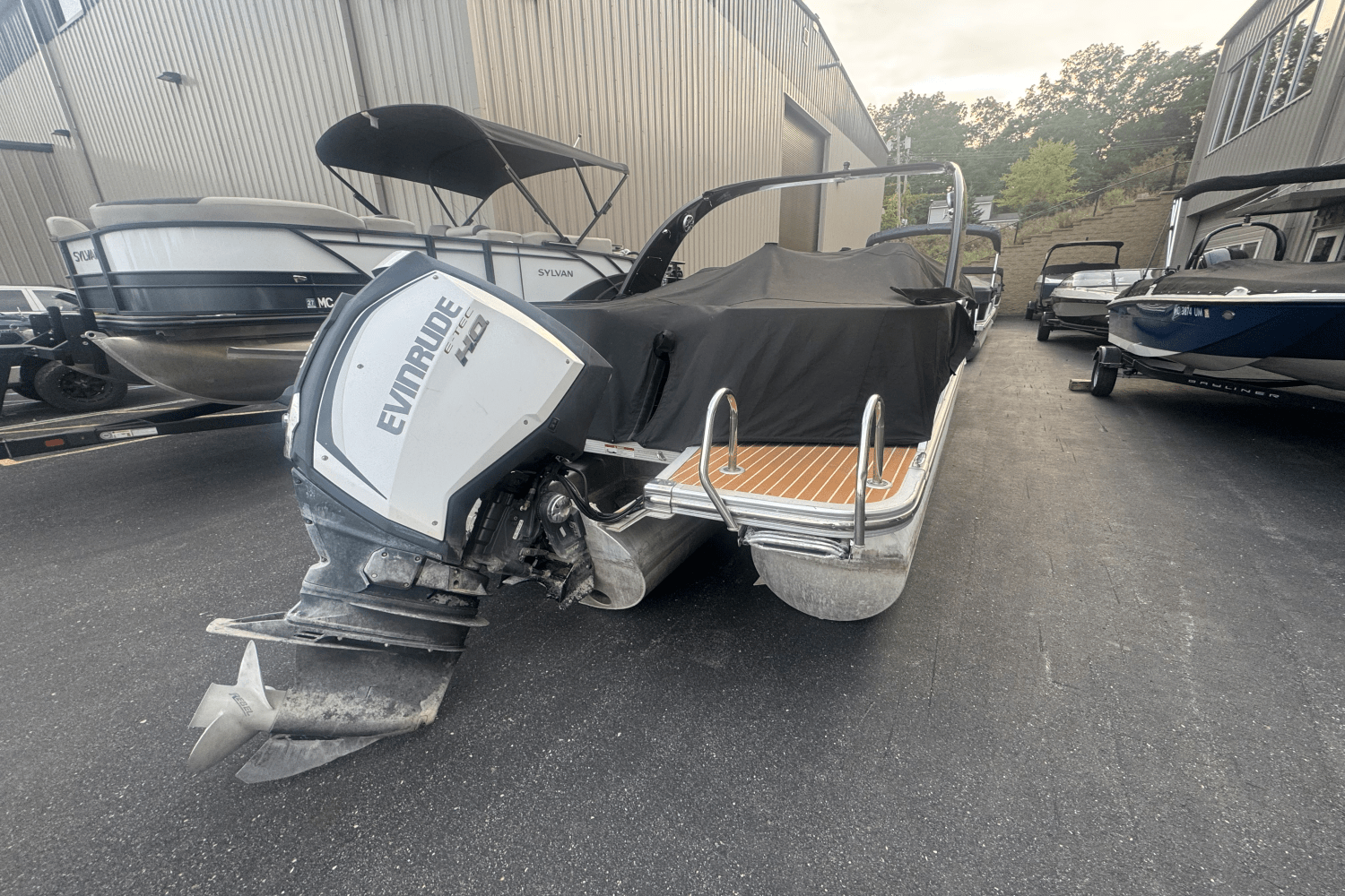 2015 Bennington 2575 QCW Image Thumbnail #23