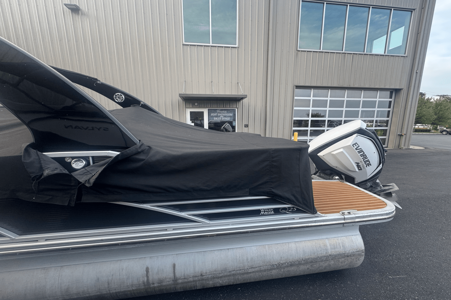 2015 Bennington 2575 QCW Image Thumbnail #4