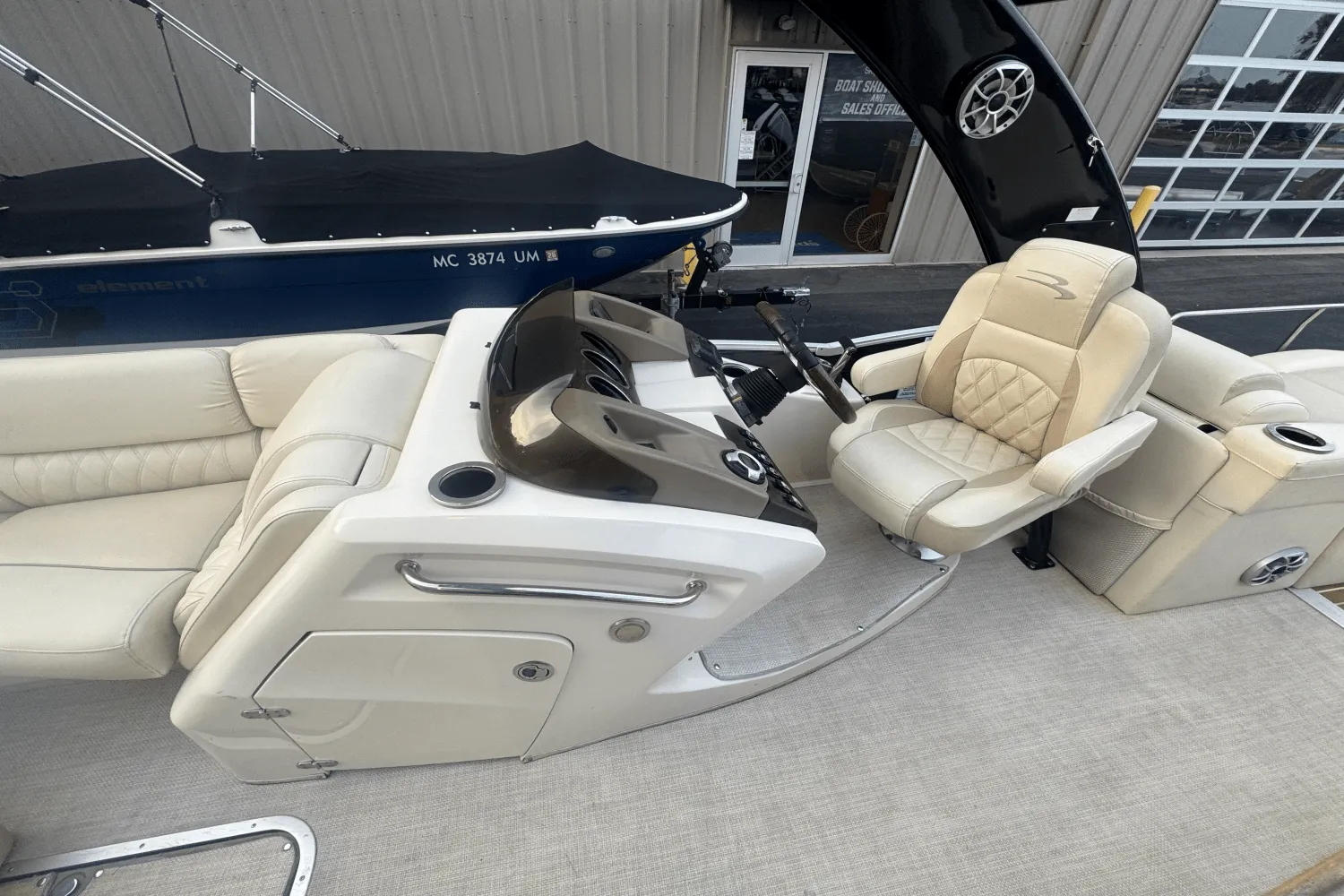 2015 Bennington 2575 QCW Image Thumbnail #16