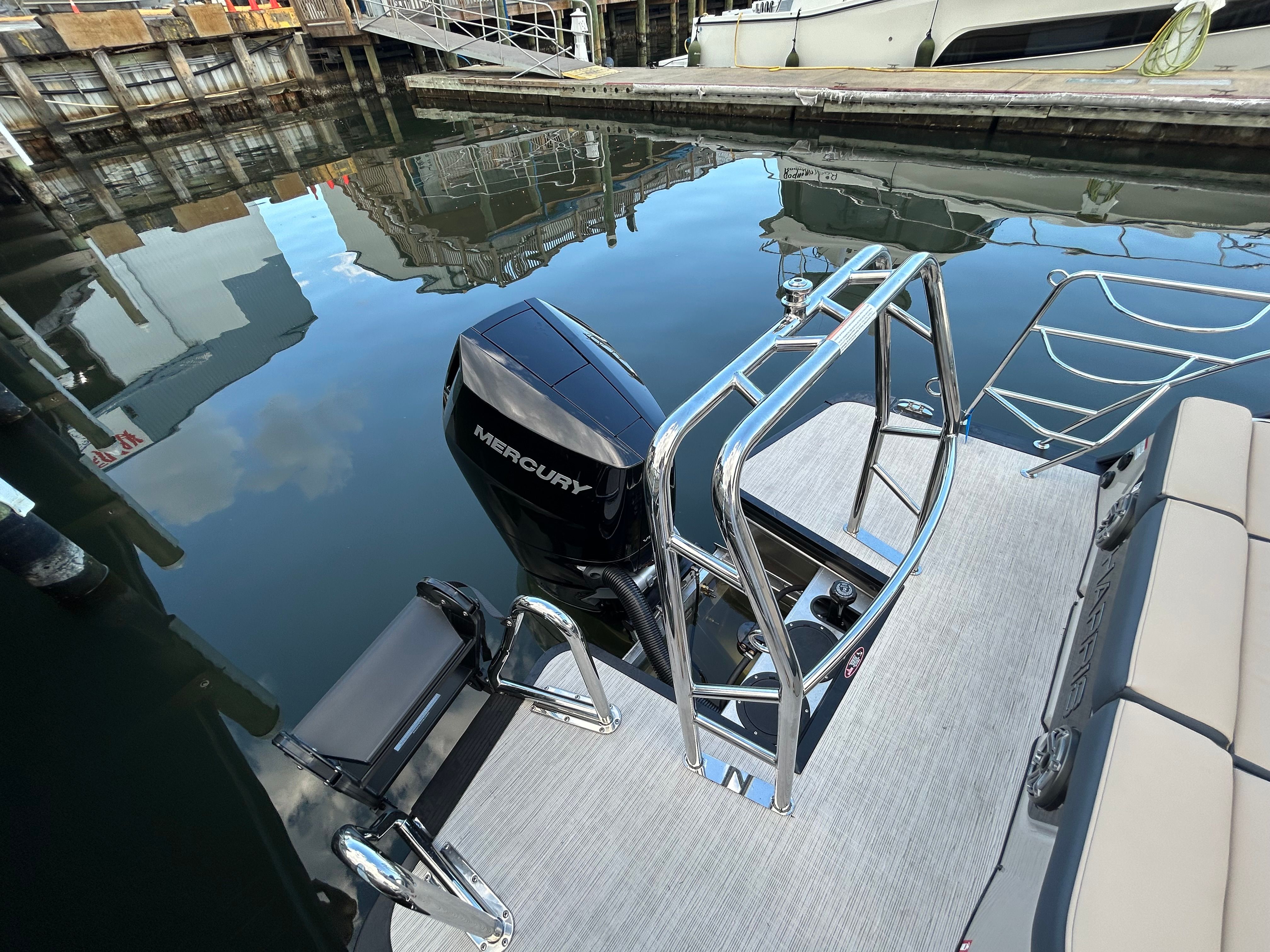 2026 Harris Grand Mariner 250 Image Thumbnail #9