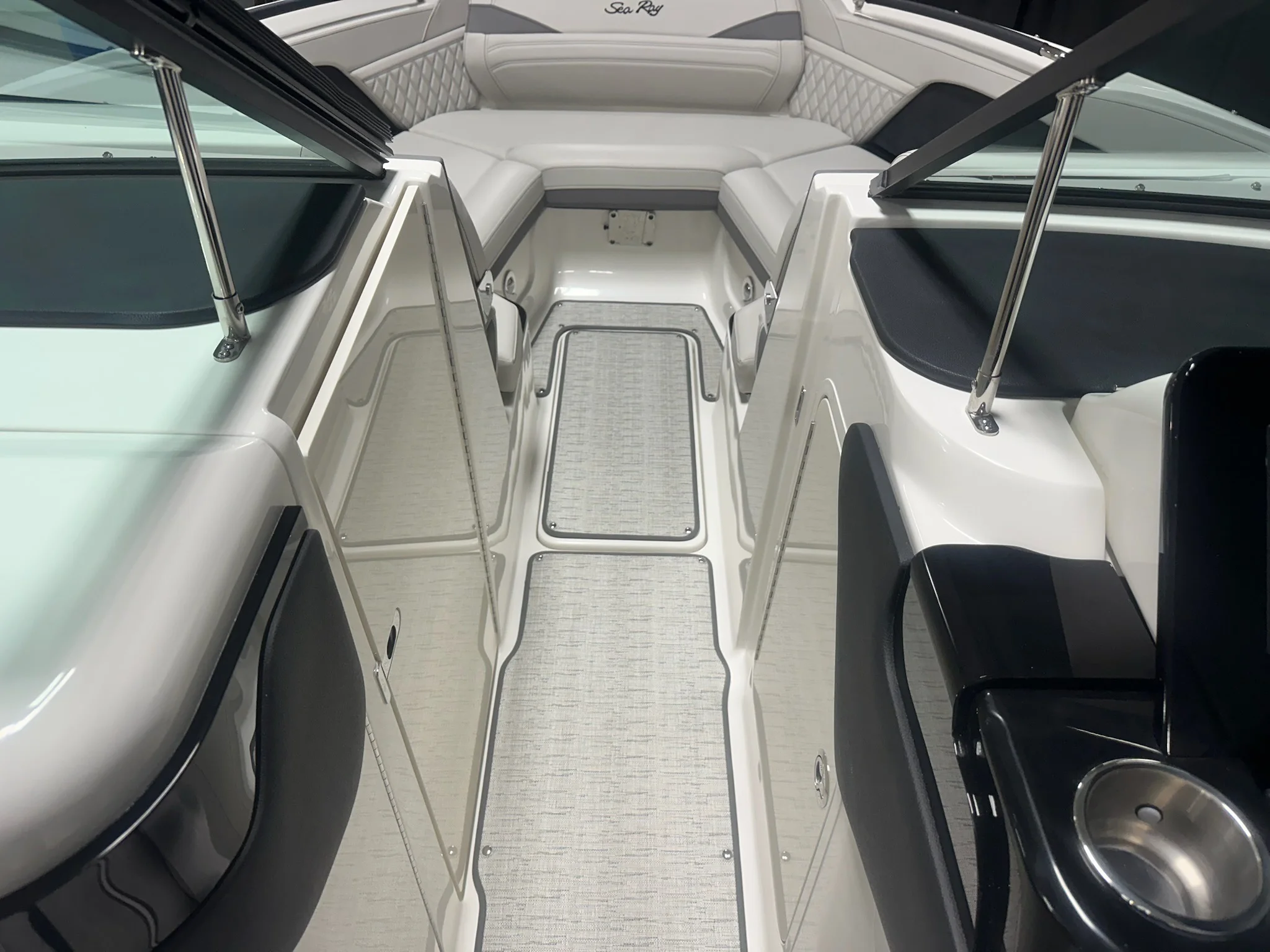 2026 Sea Ray SLX 260 Image Thumbnail #76