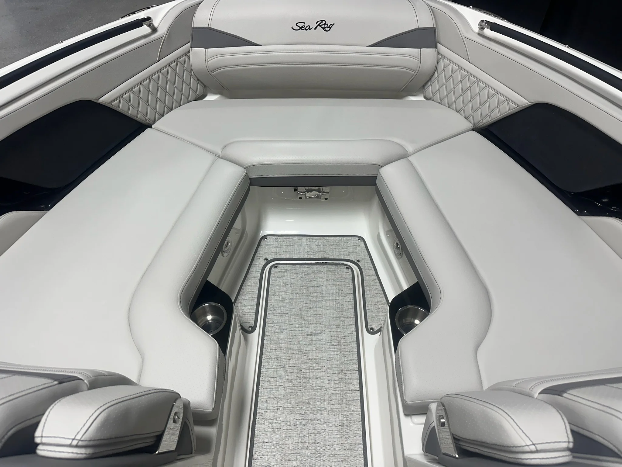 2026 Sea Ray SLX 260 Image Thumbnail #81