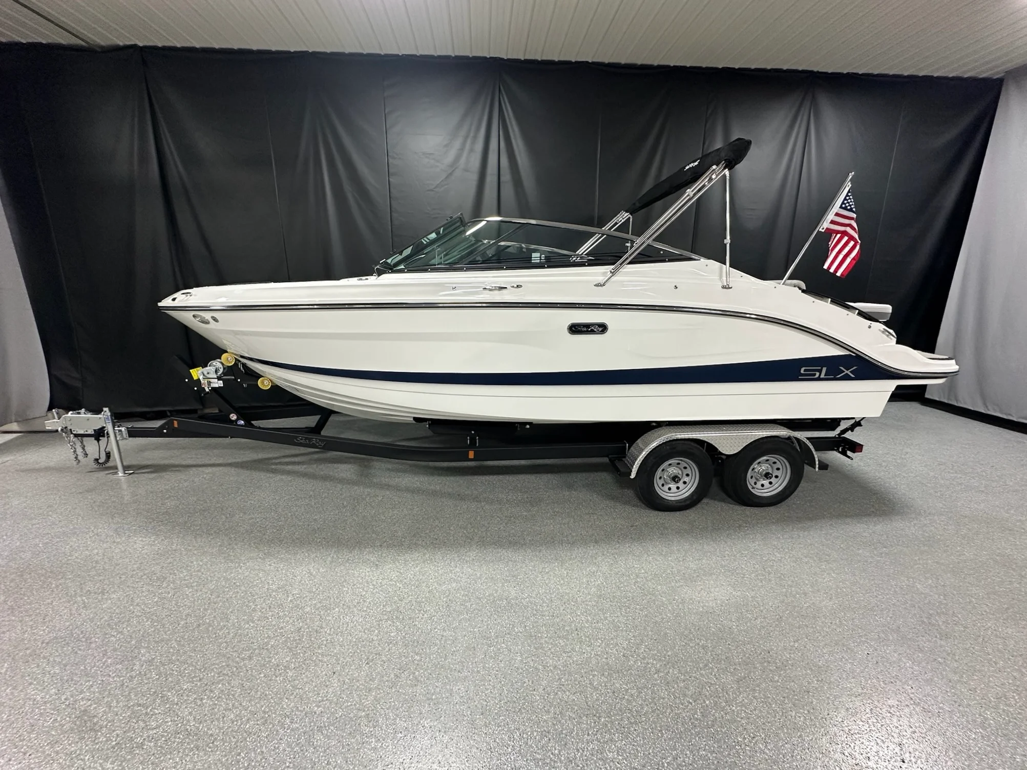 2026 Sea Ray SLX 260 Image Thumbnail #0