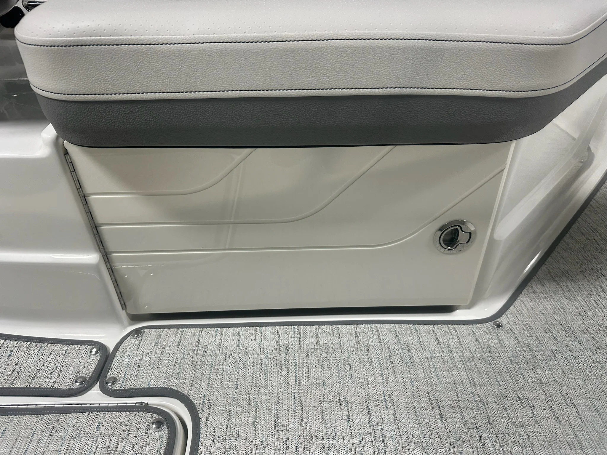 2026 Sea Ray SLX 260 Image Thumbnail #39