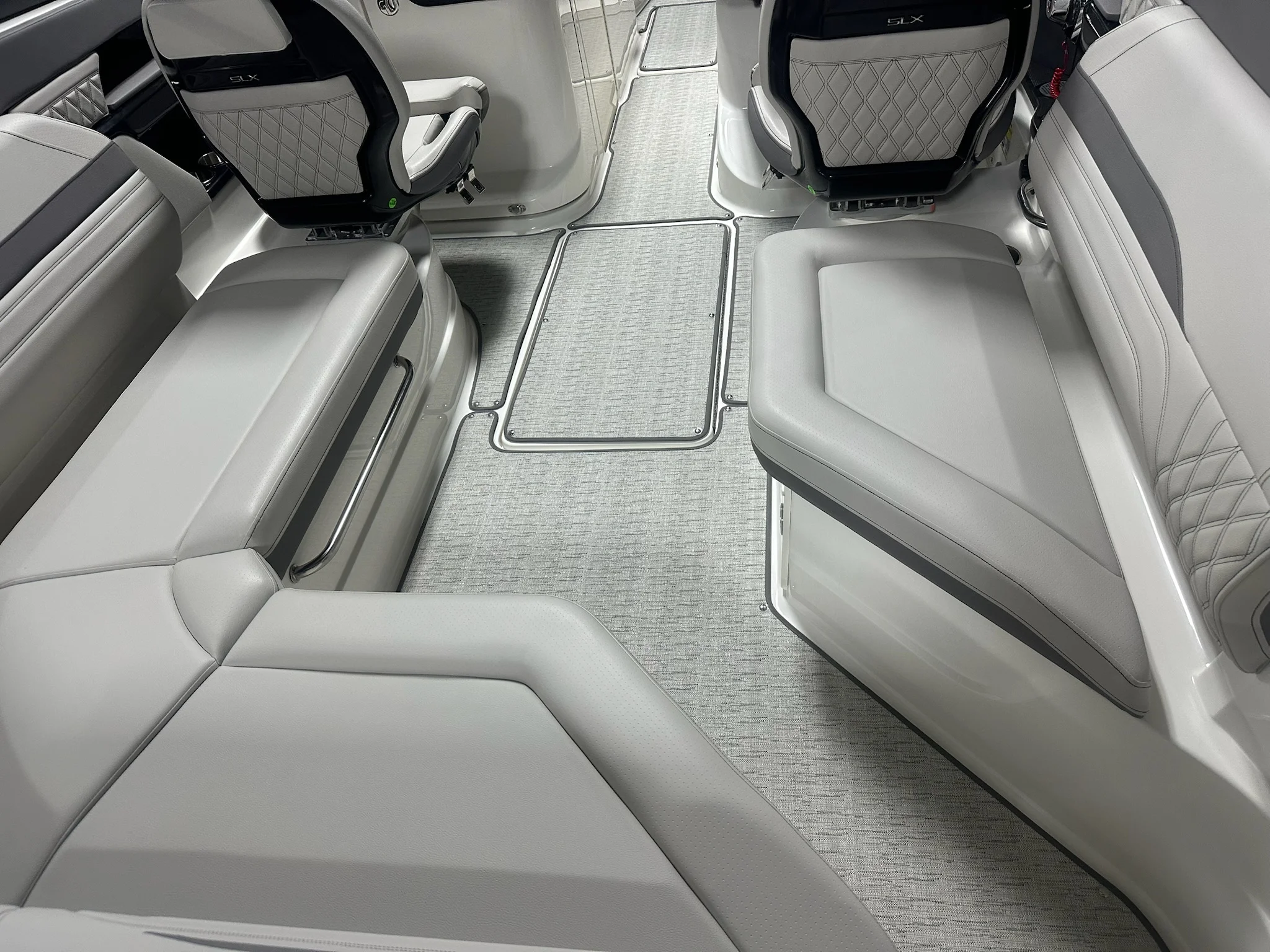 2026 Sea Ray SLX 260 Image Thumbnail #36