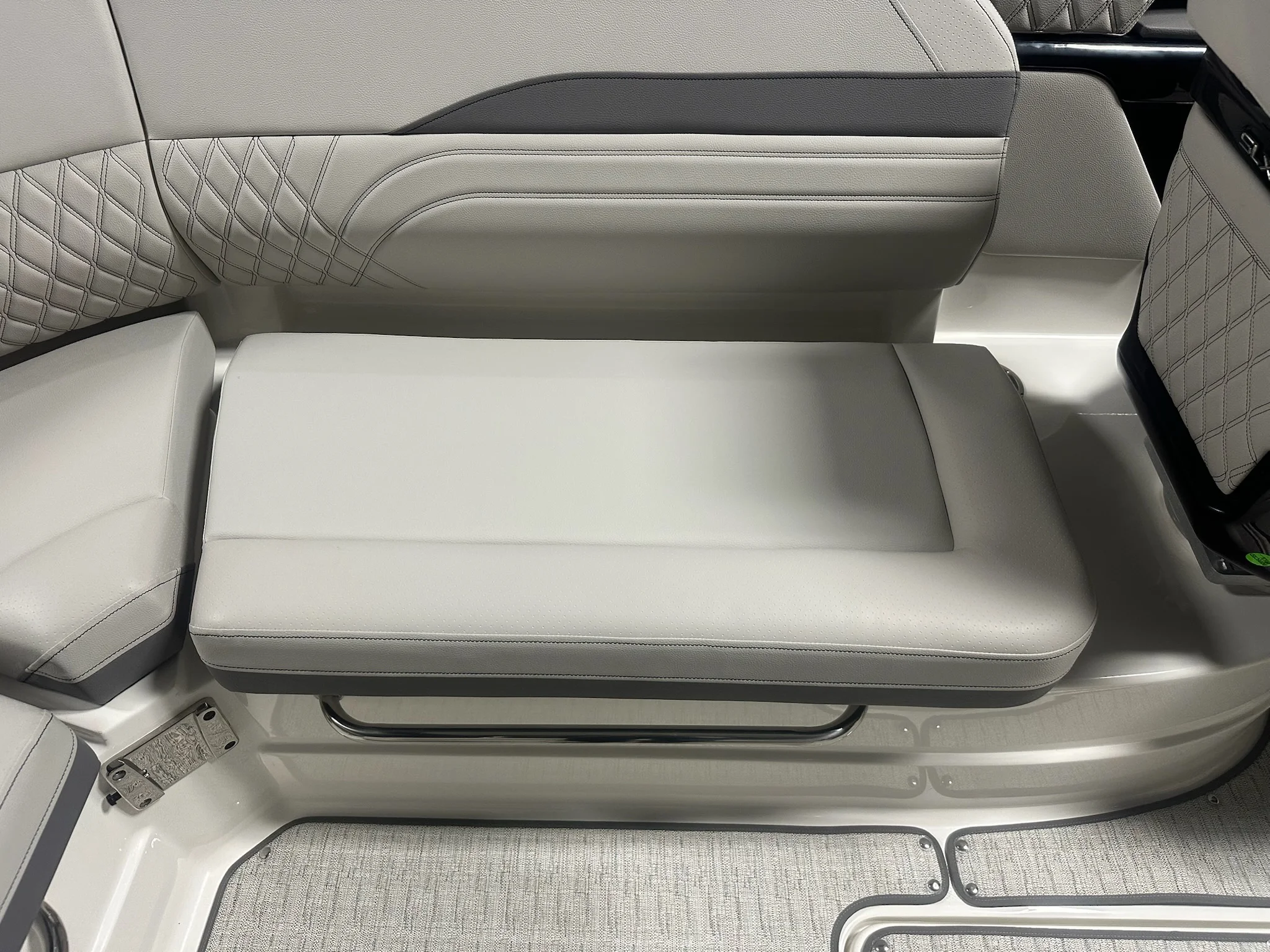 2026 Sea Ray SLX 260 Image Thumbnail #50