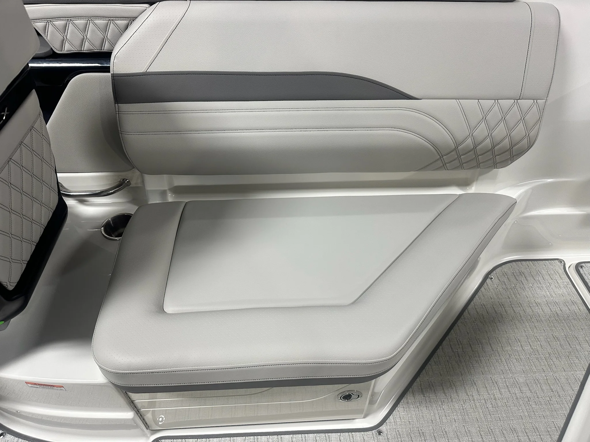 2026 Sea Ray SLX 260 Image Thumbnail #41