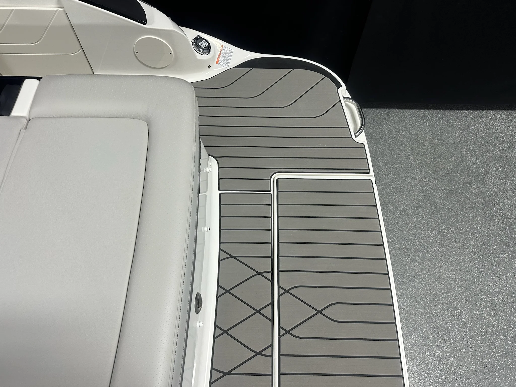 2026 Sea Ray SLX 260 Image Thumbnail #16