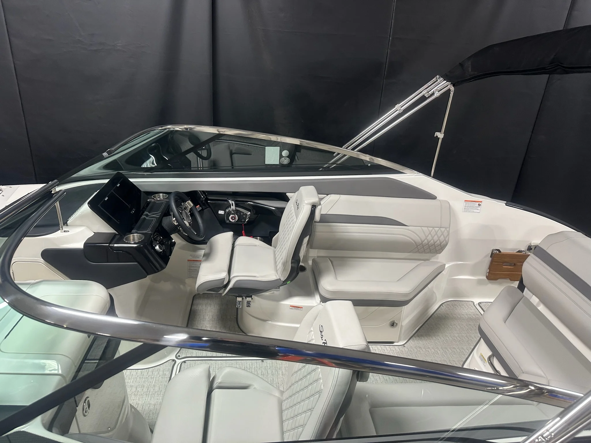 2026 Sea Ray SLX 260 Image Thumbnail #1