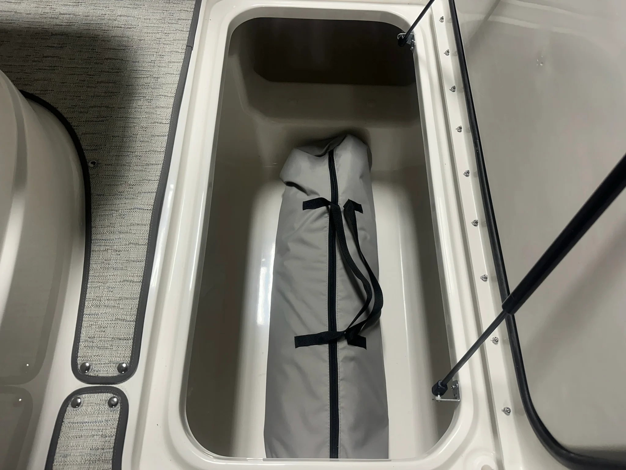 2026 Sea Ray SLX 260 Image Thumbnail #54