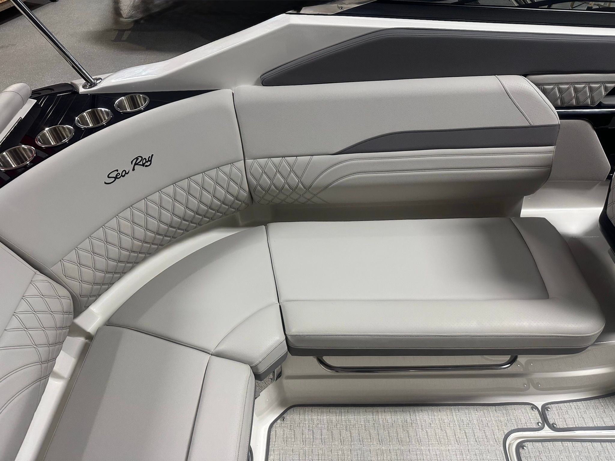 2026 Sea Ray SLX 260 Image Thumbnail #46