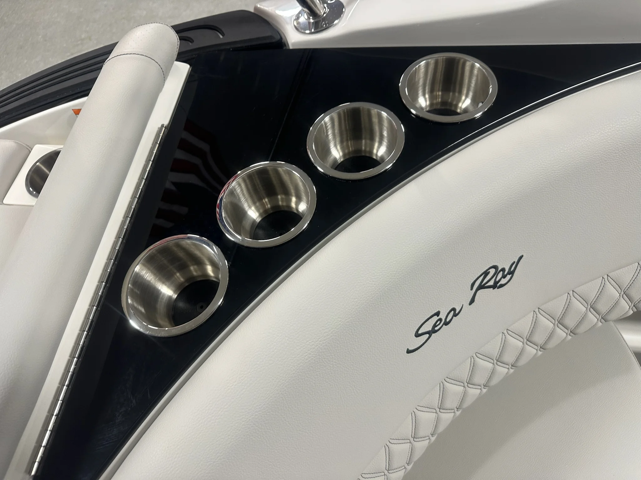 2026 Sea Ray SLX 260 Image Thumbnail #49