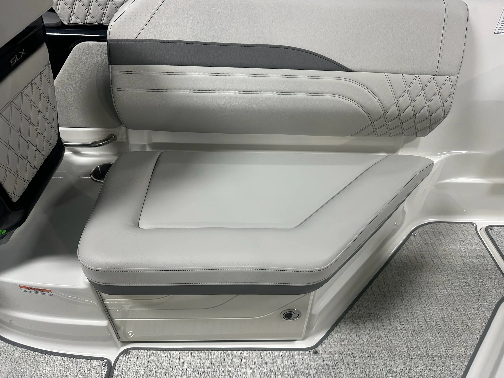 2026 Sea Ray SLX 260 Image Thumbnail #38