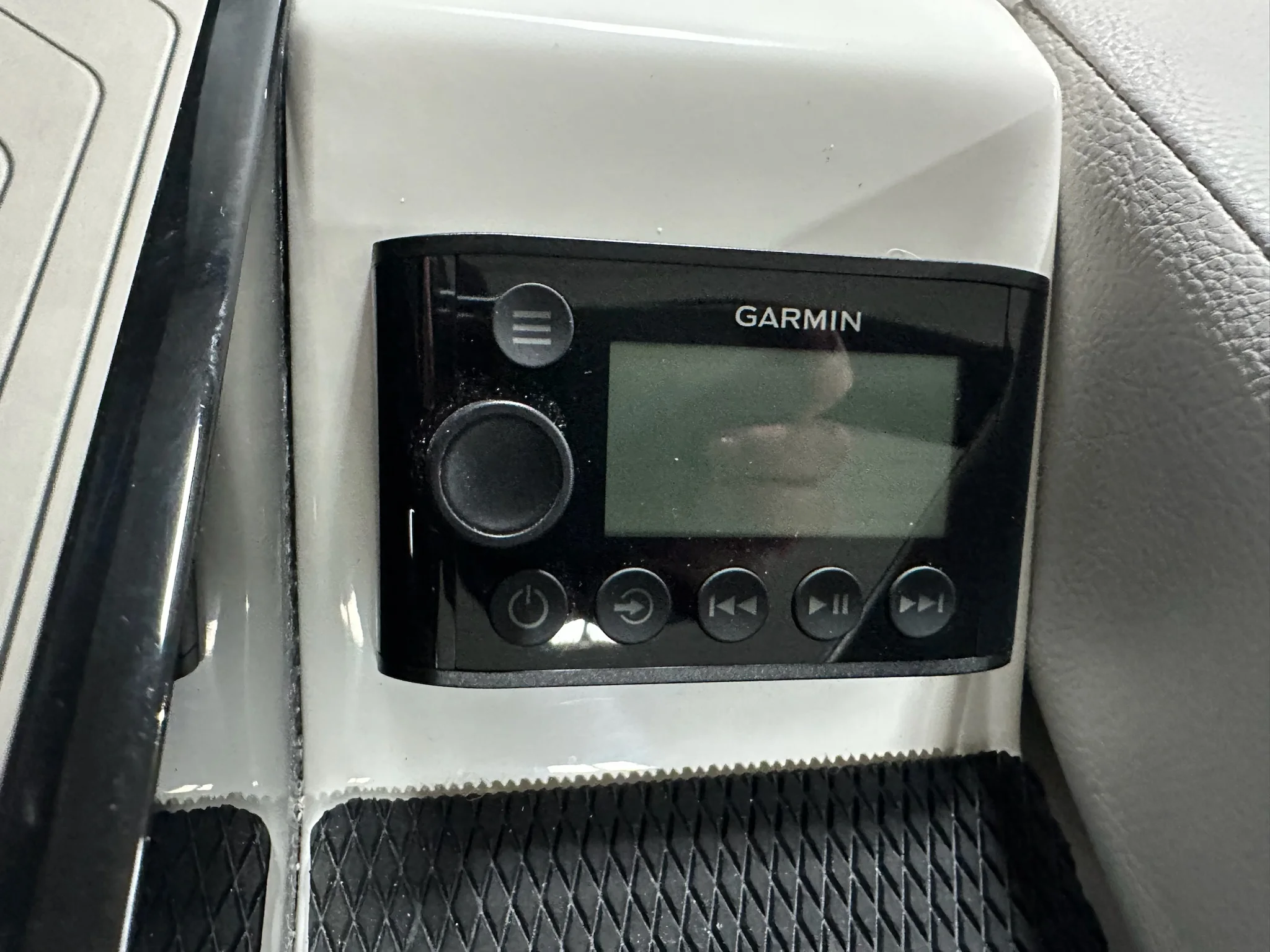 2026 Sea Ray SLX 260 Image Thumbnail #28