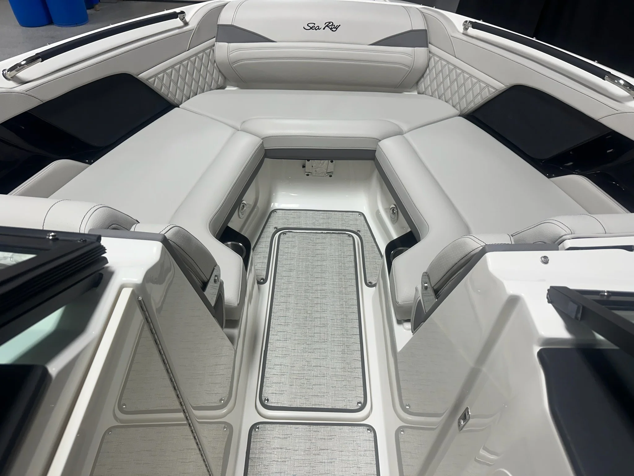 2026 Sea Ray SLX 260 Image Thumbnail #80