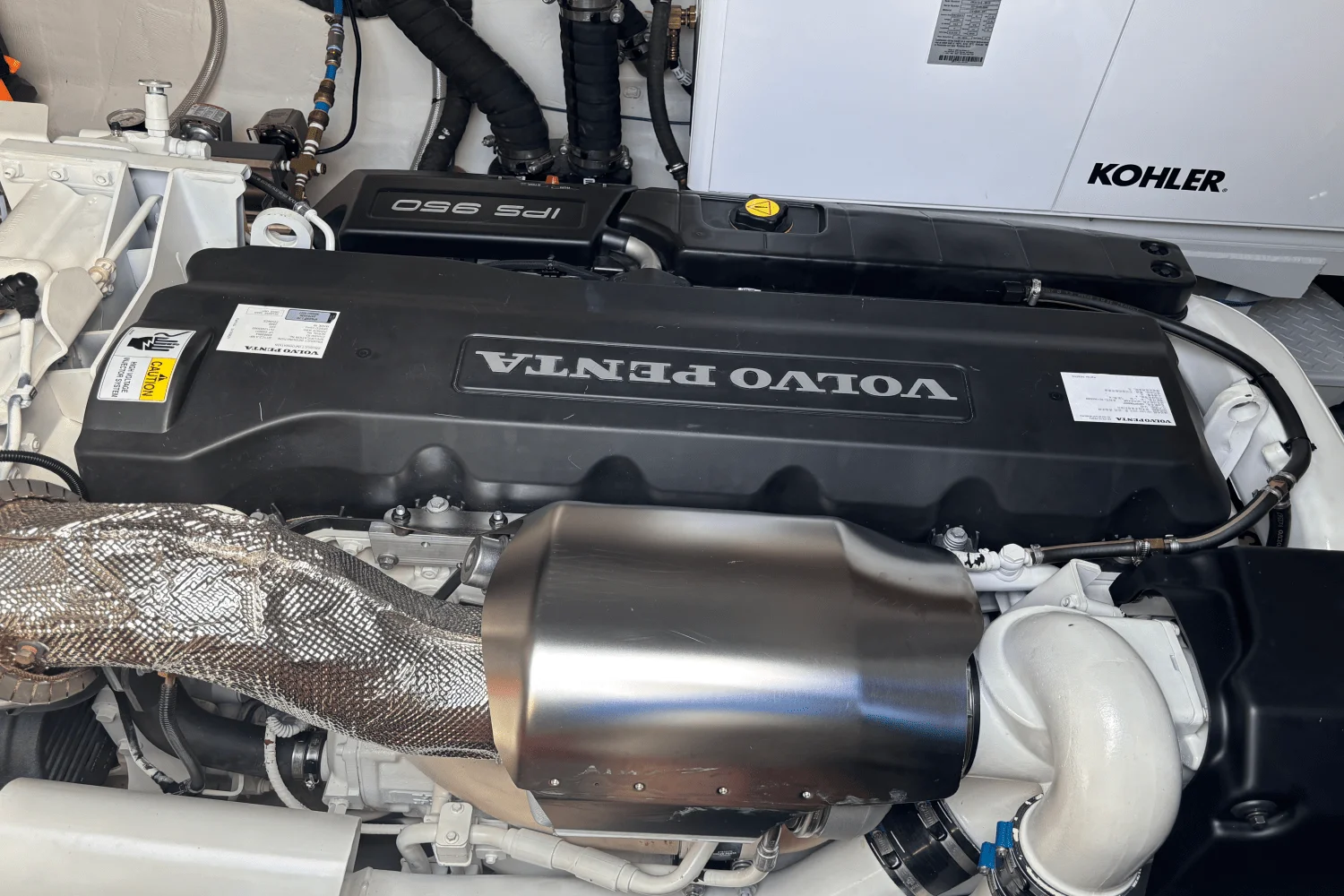 2024 Cruisers Yachts 60 CANTIUS Image Thumbnail #65