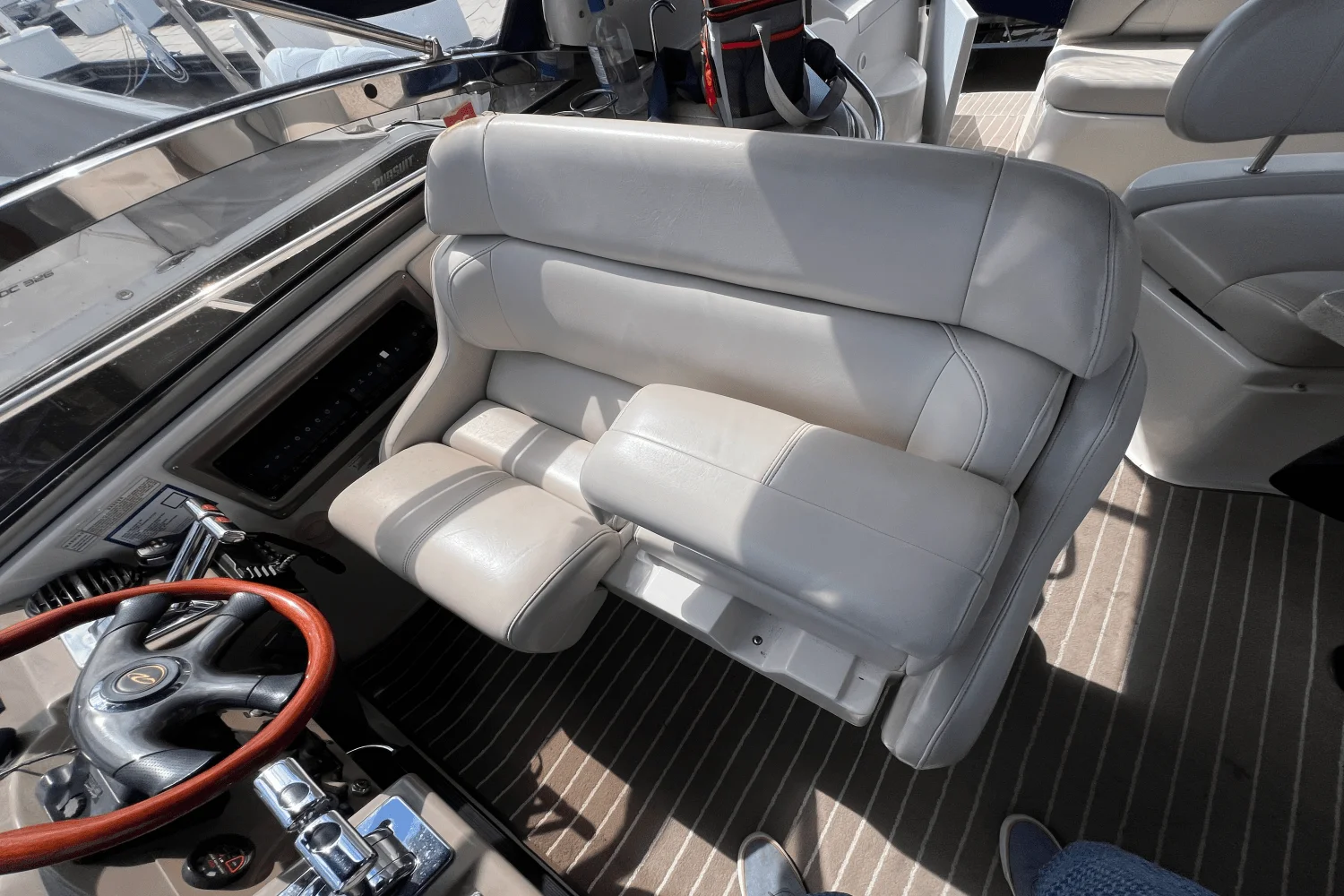 2002 Regal COMMODORE 3860 Image Thumbnail #8