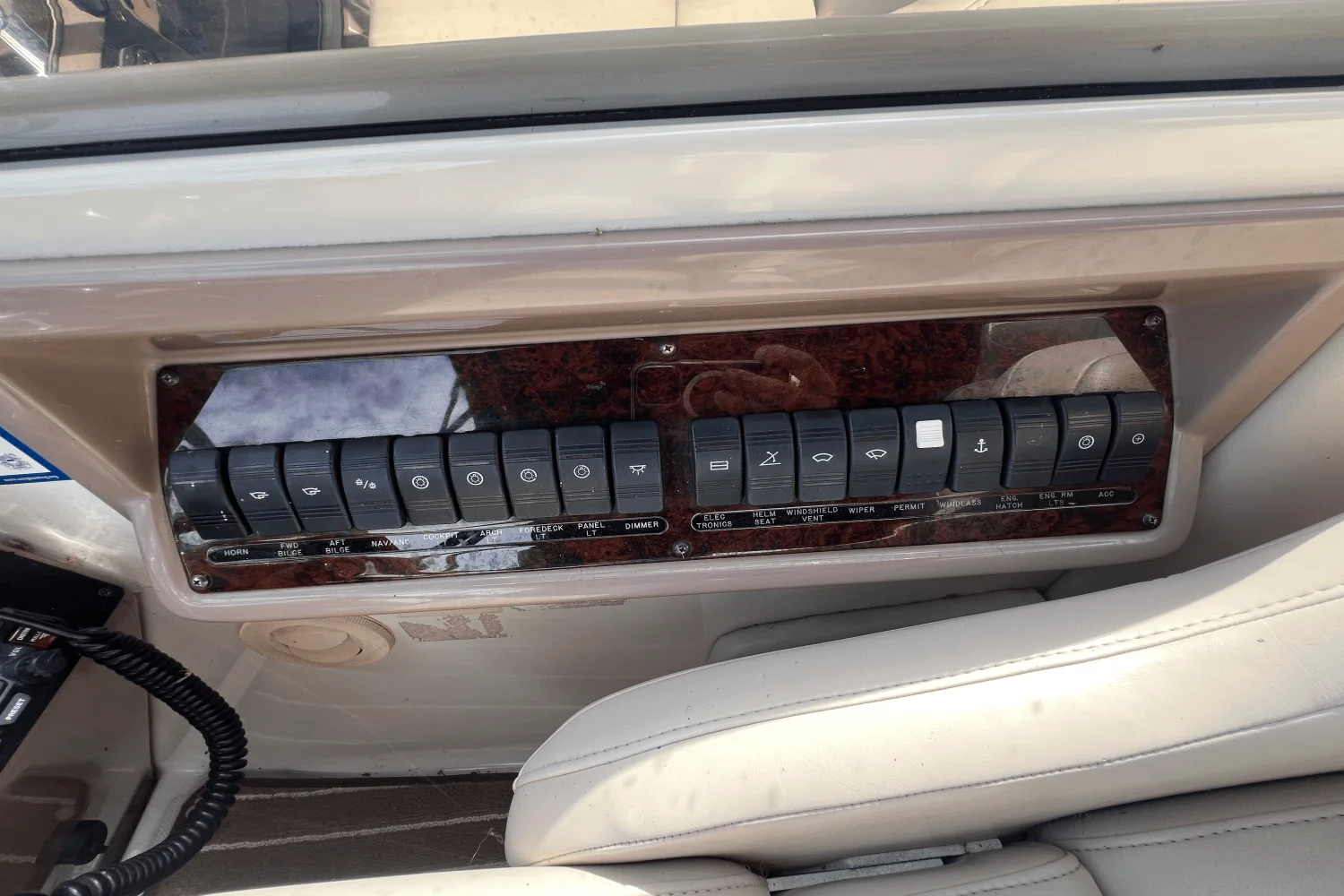 2002 Regal COMMODORE 3860 Image Thumbnail #9