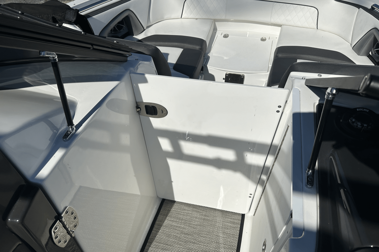 2019 Monterey M45 Image Thumbnail #54