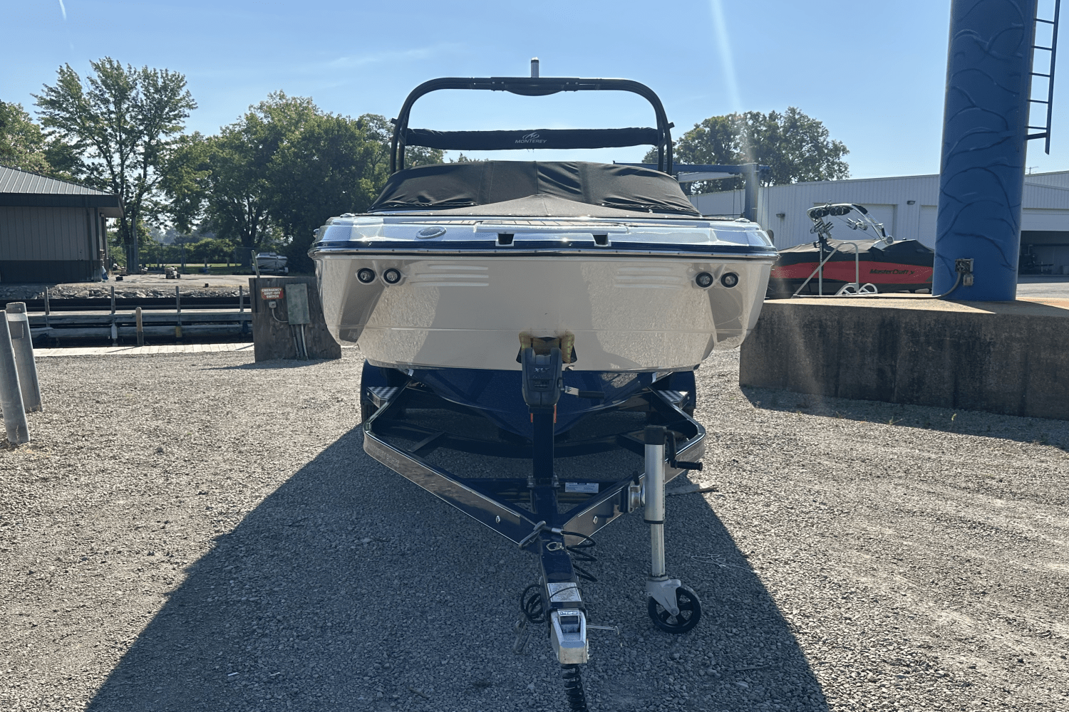 2019 Monterey M45 Image Thumbnail #3