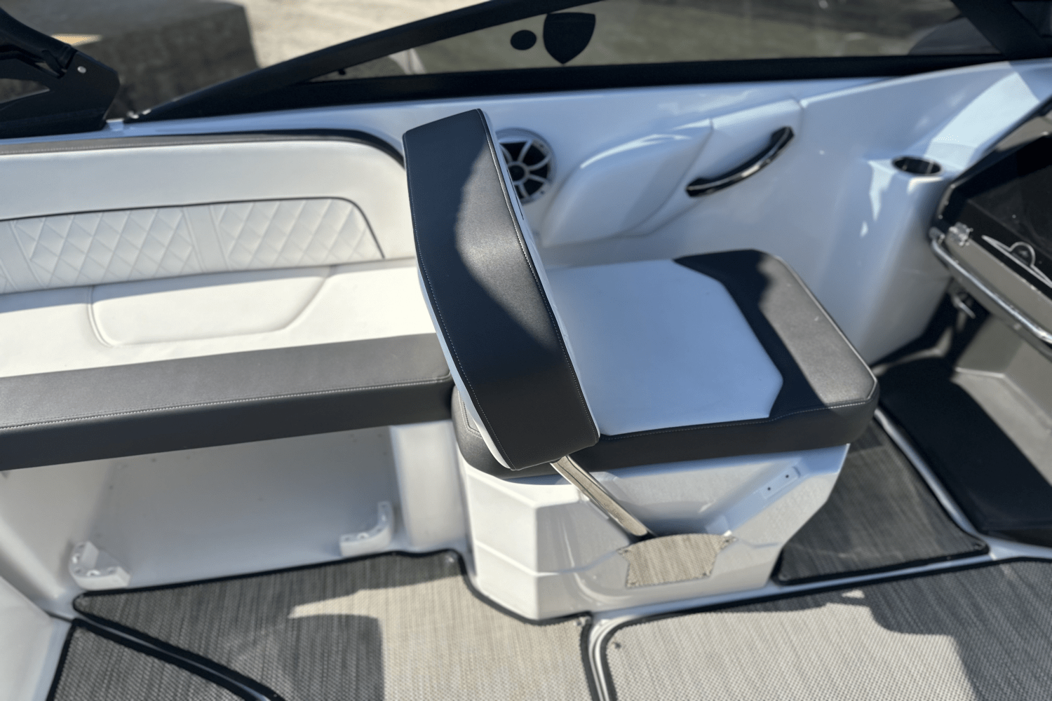 2019 Monterey M45 Image Thumbnail #29