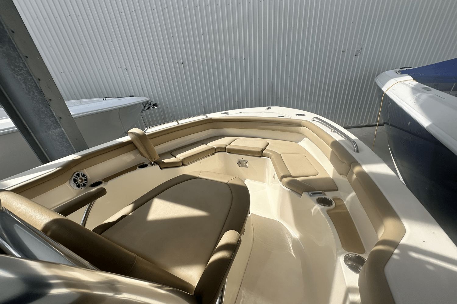 2019 Scout 215 XSF Image Thumbnail #14
