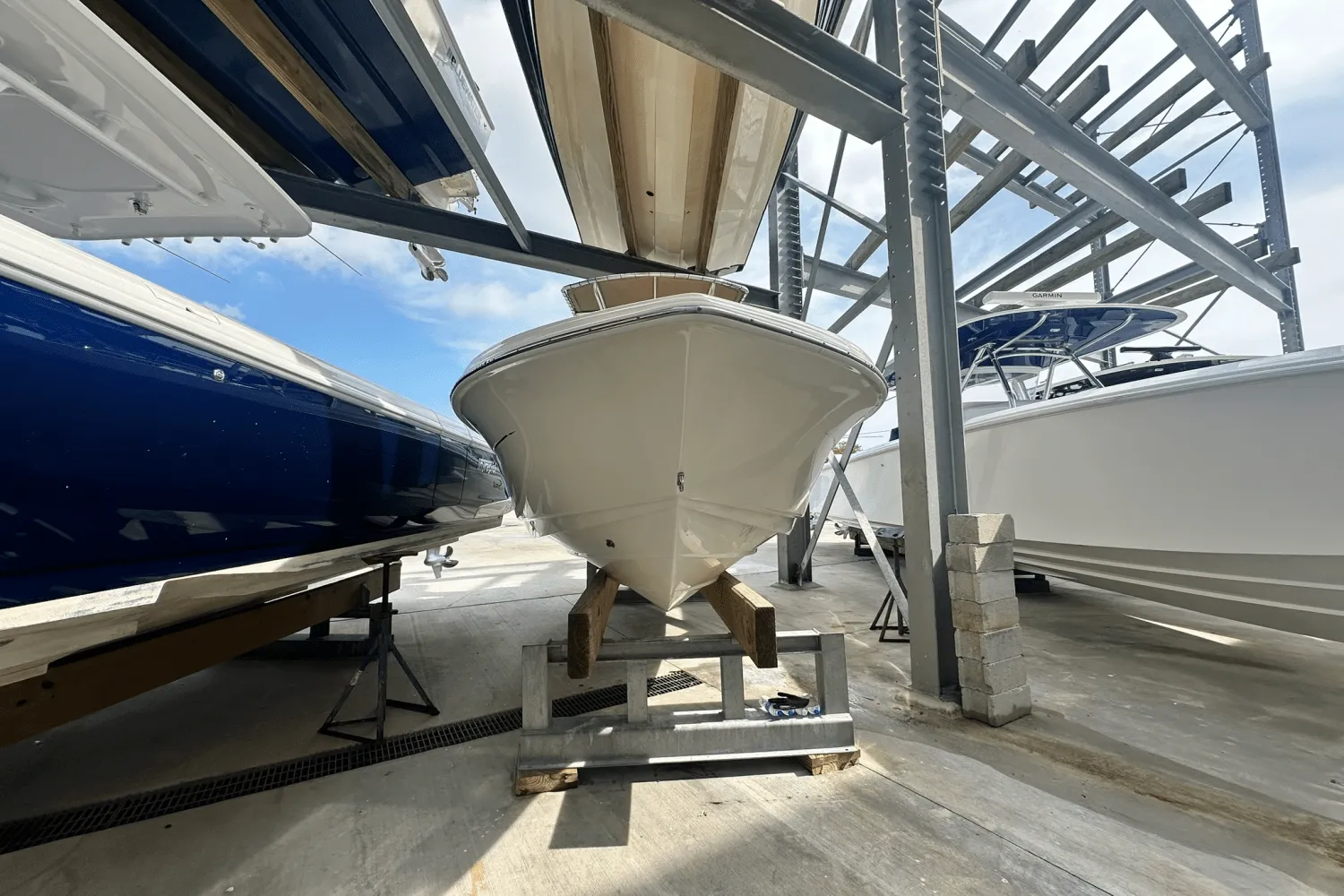2019 Scout 215 XSF Image Thumbnail #3