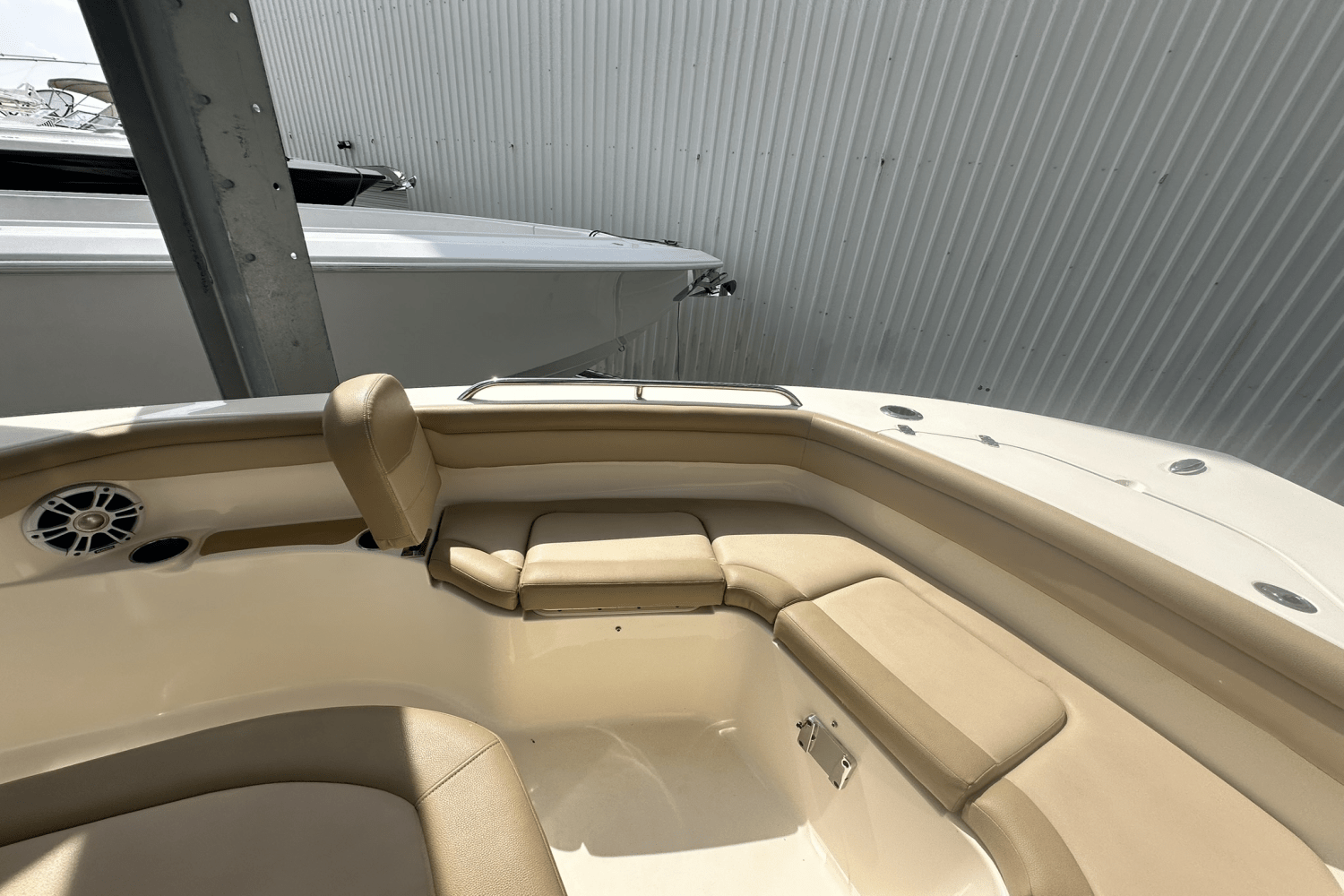 2019 Scout 215 XSF Image Thumbnail #15