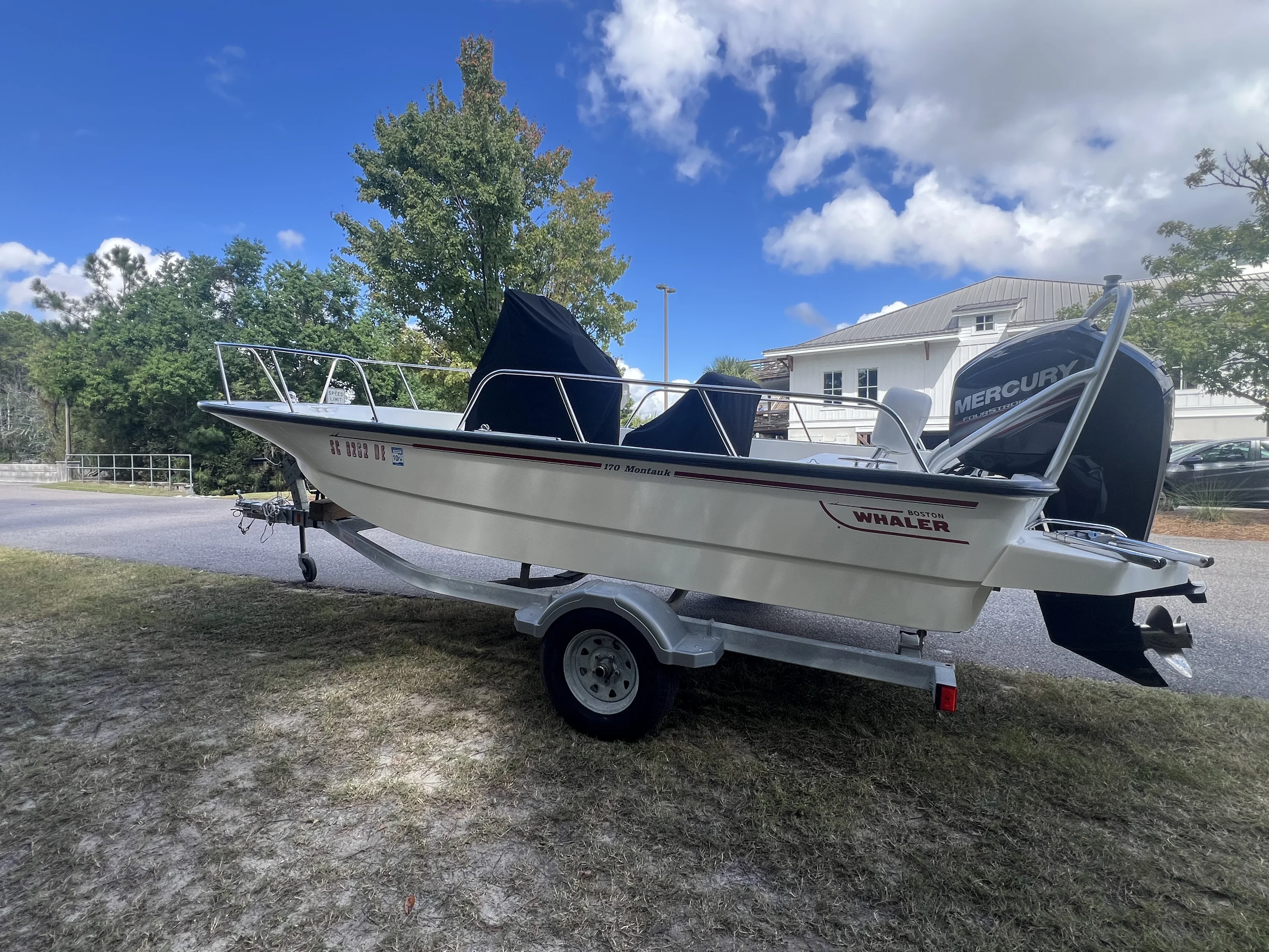 2016 Boston Whaler 170 MONTAUK Image Thumbnail #2