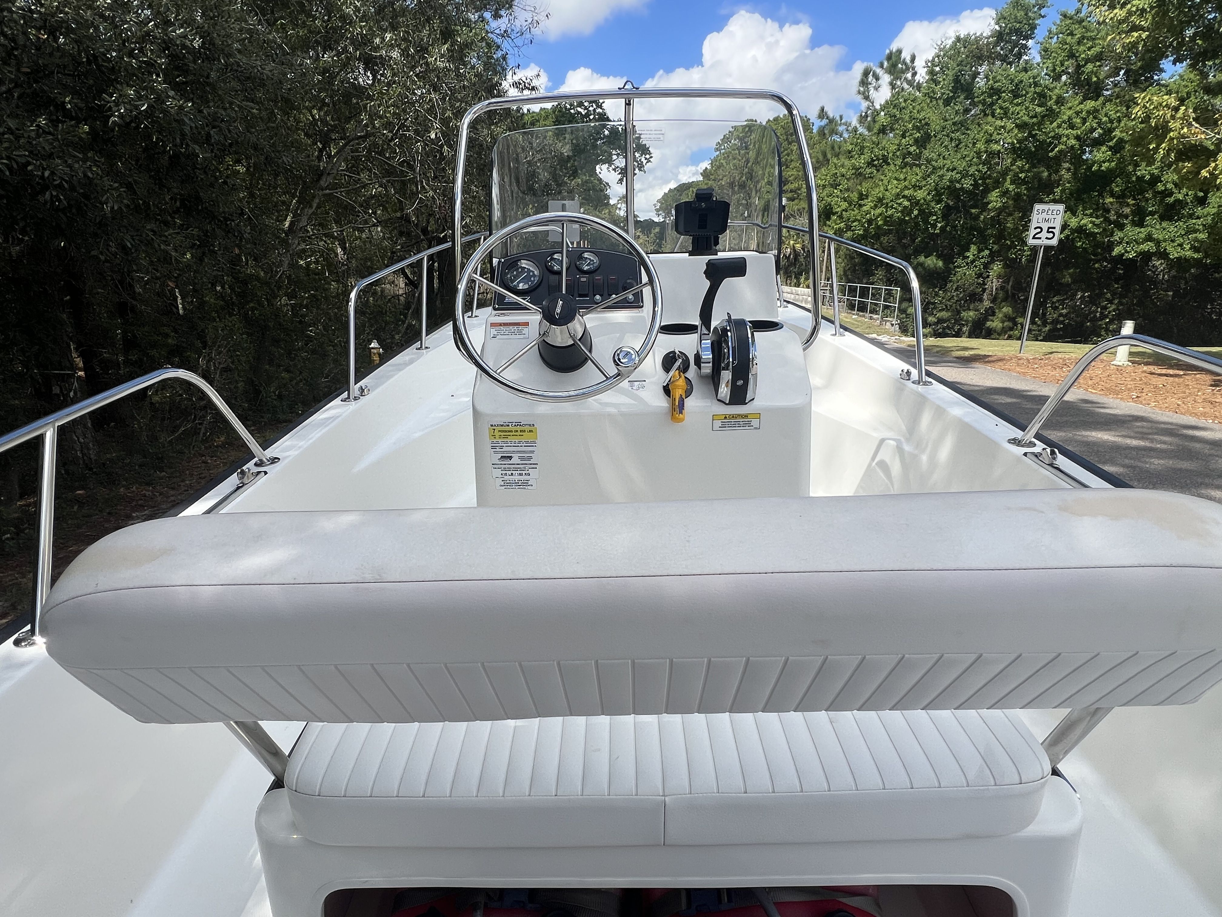 2016 Boston Whaler 170 MONTAUK Image Thumbnail #7