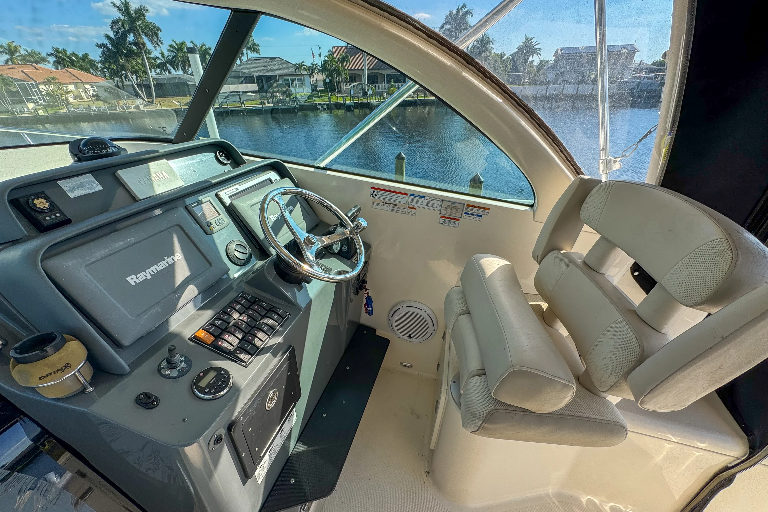 2011 Pursuit OS 375 OFFSHORE Image Thumbnail #5