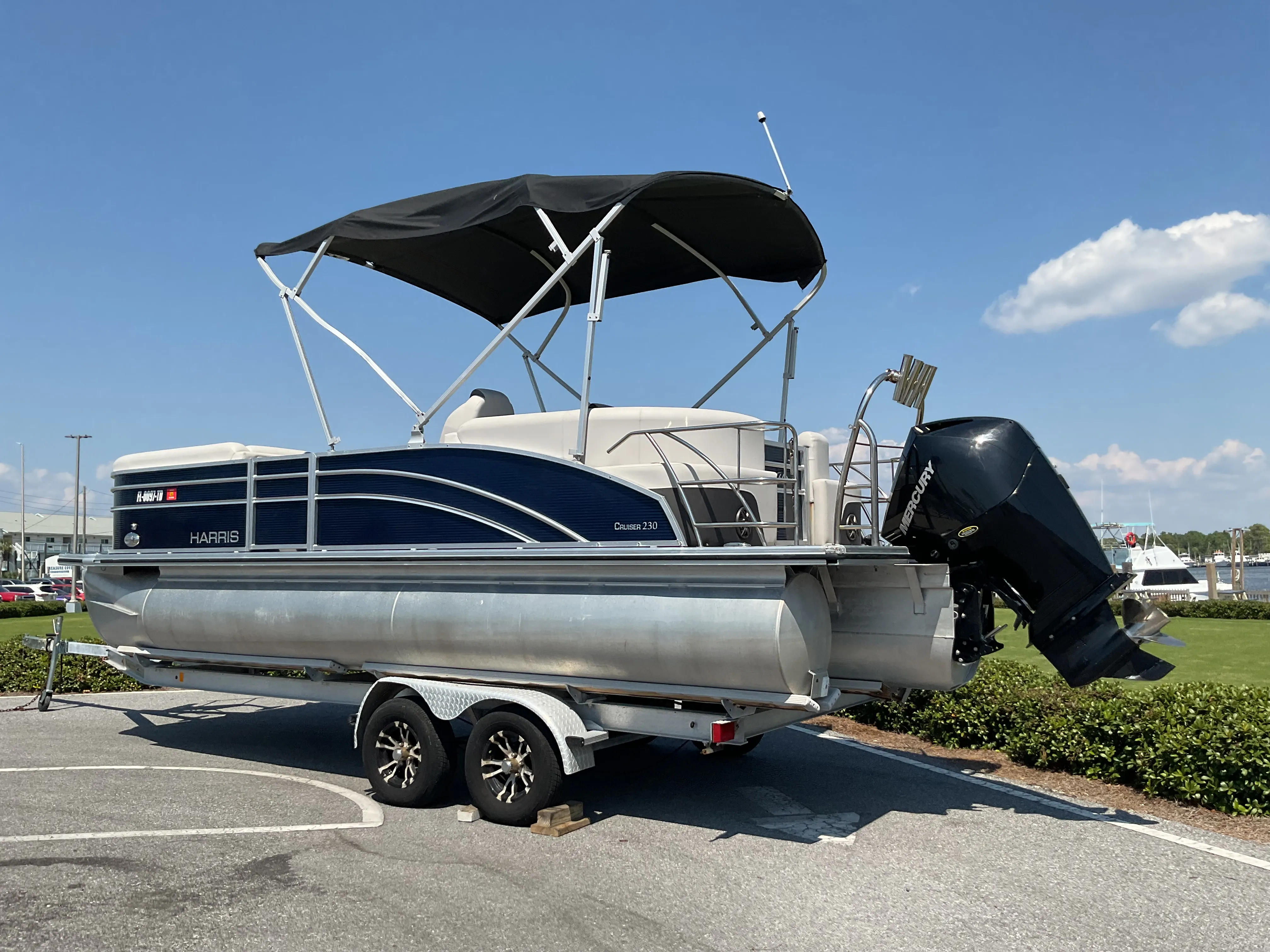 2022 Harris Cruiser 230 Image Thumbnail #4
