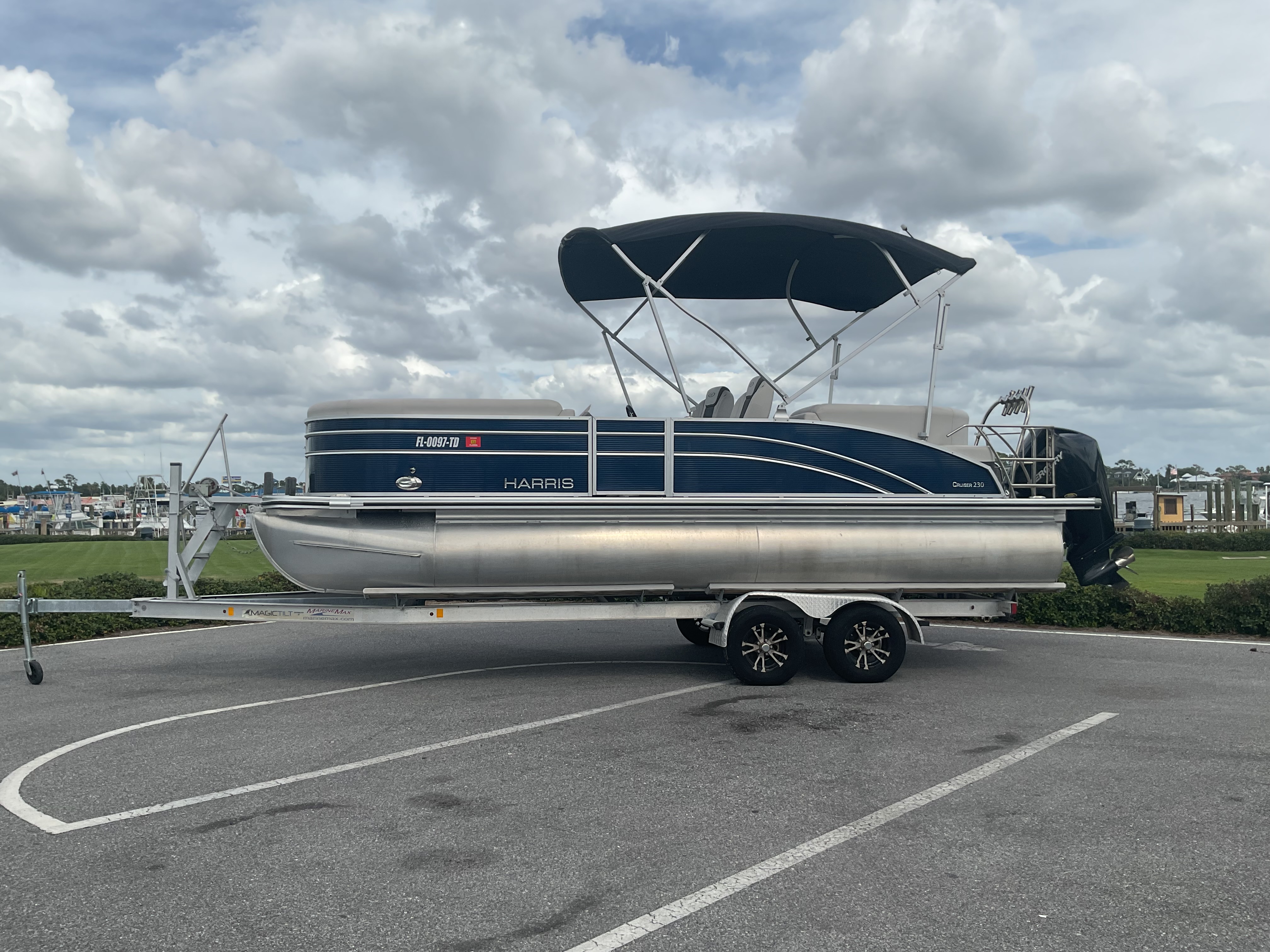 2022 Harris Cruiser 230 Image Thumbnail #0