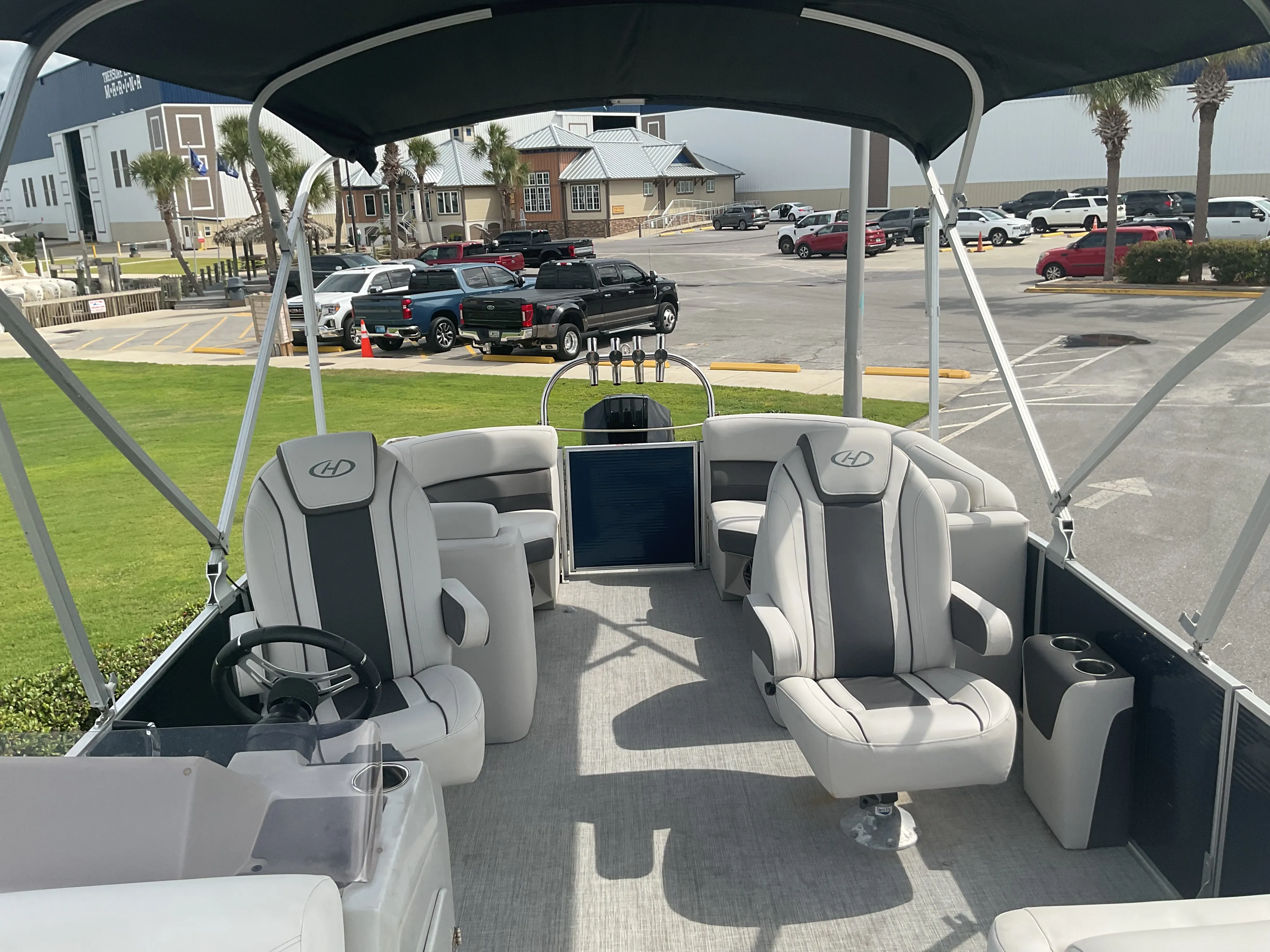 2022 Harris Cruiser 230 Image Thumbnail #13