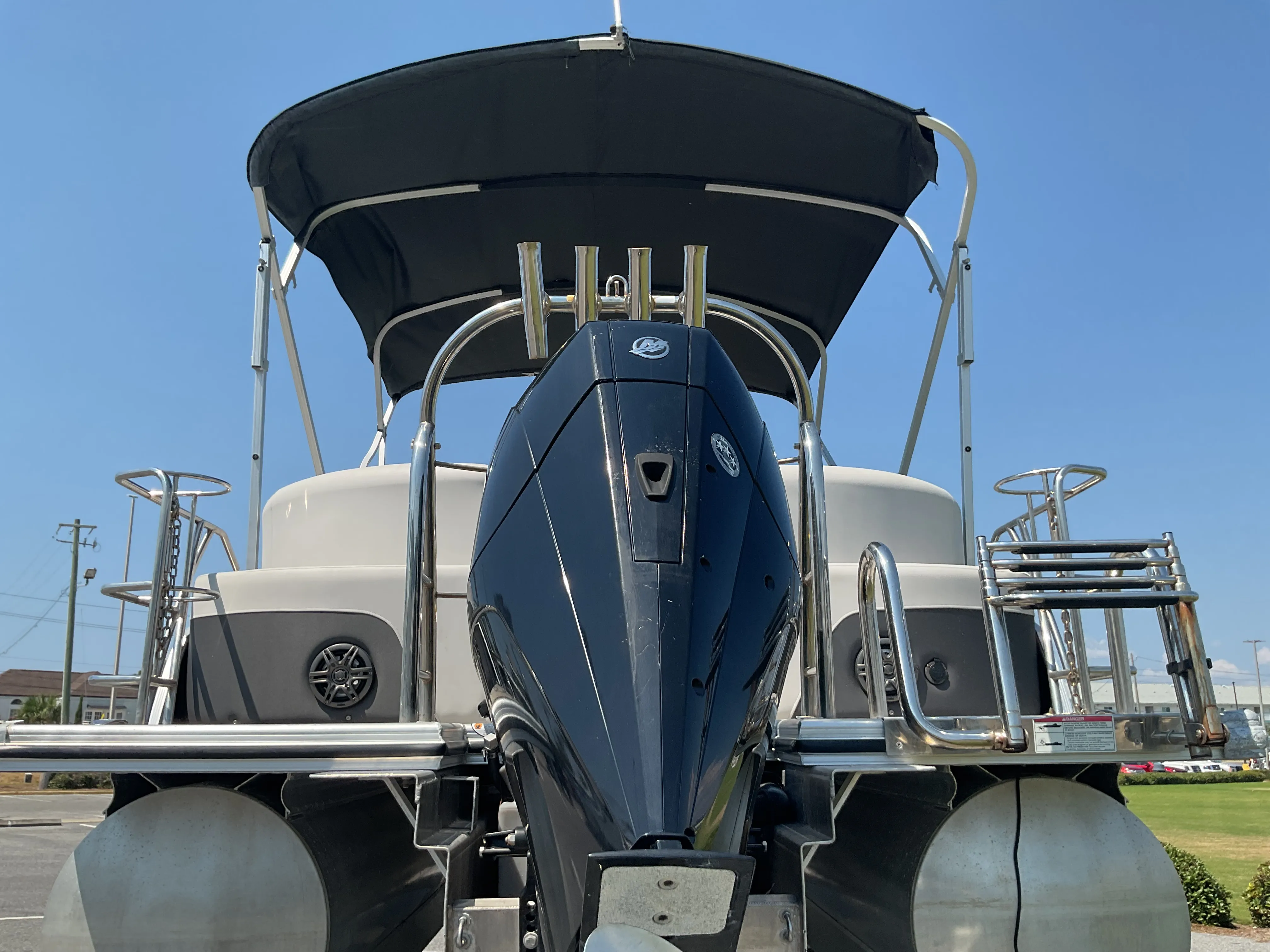 2022 Harris Cruiser 230 Image Thumbnail #9