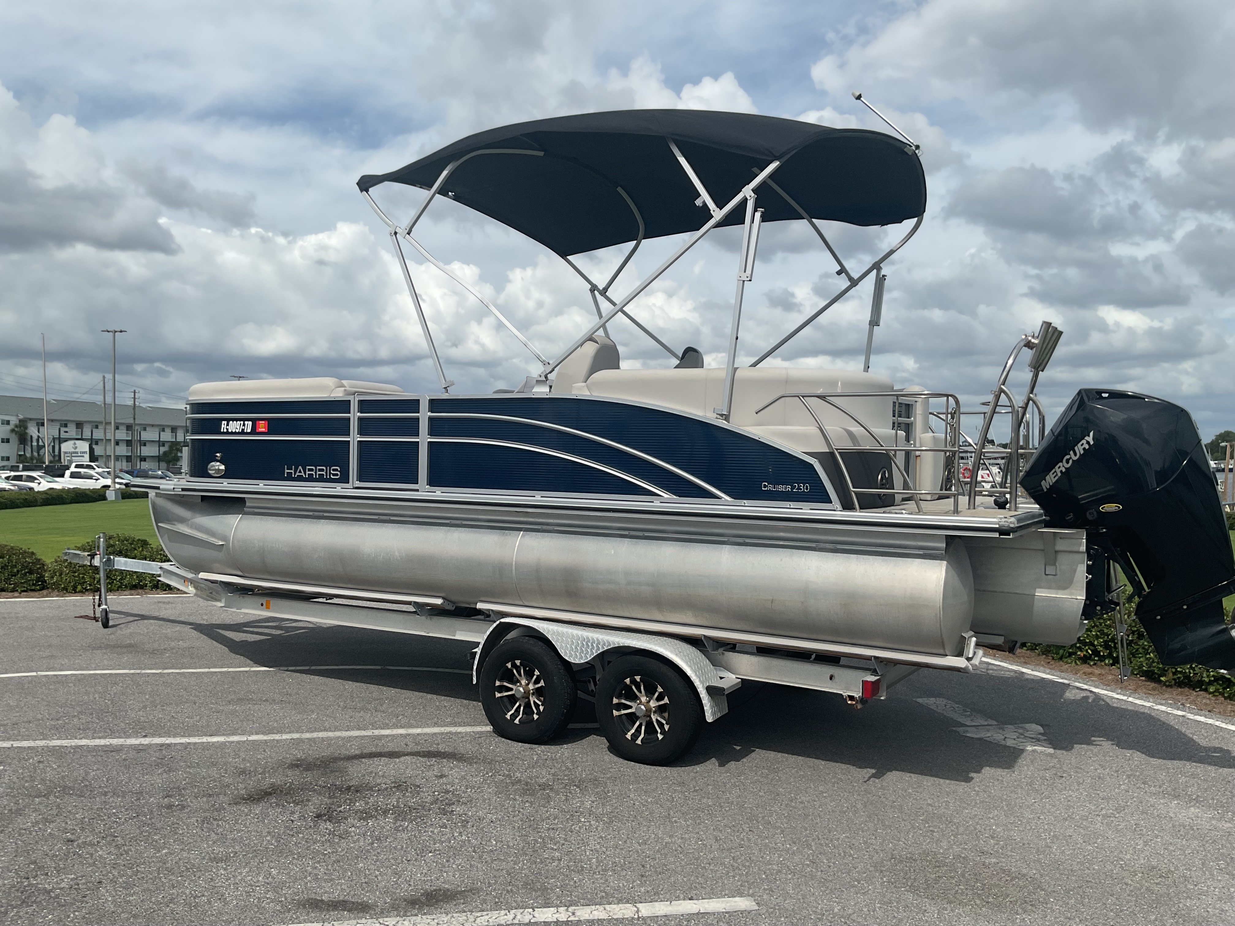 2022 Harris Cruiser 230 Image Thumbnail #3