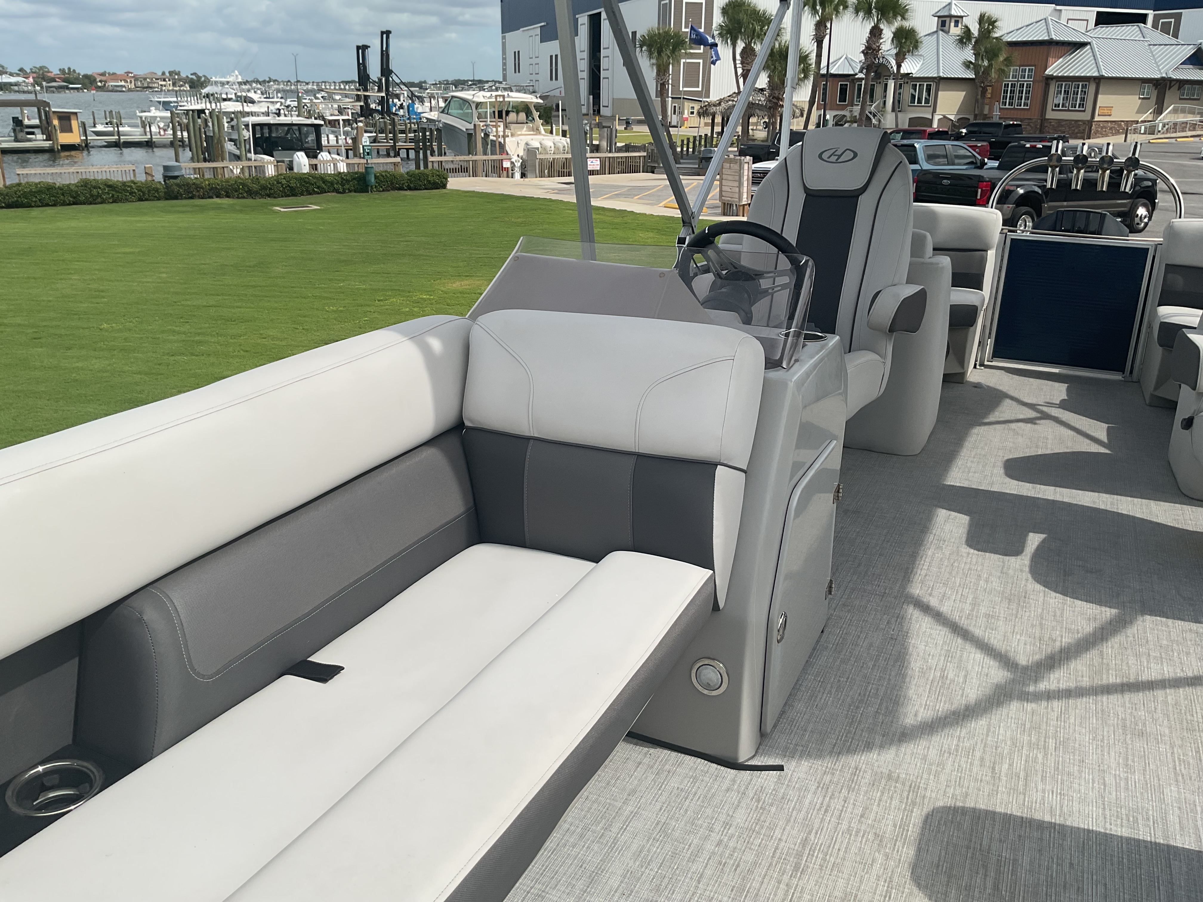 2022 Harris Cruiser 230 Image Thumbnail #20