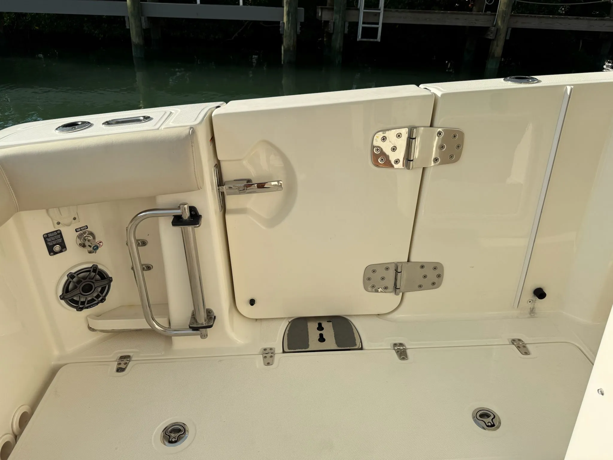 2021 Boston Whaler 350 REALM Image Thumbnail #22