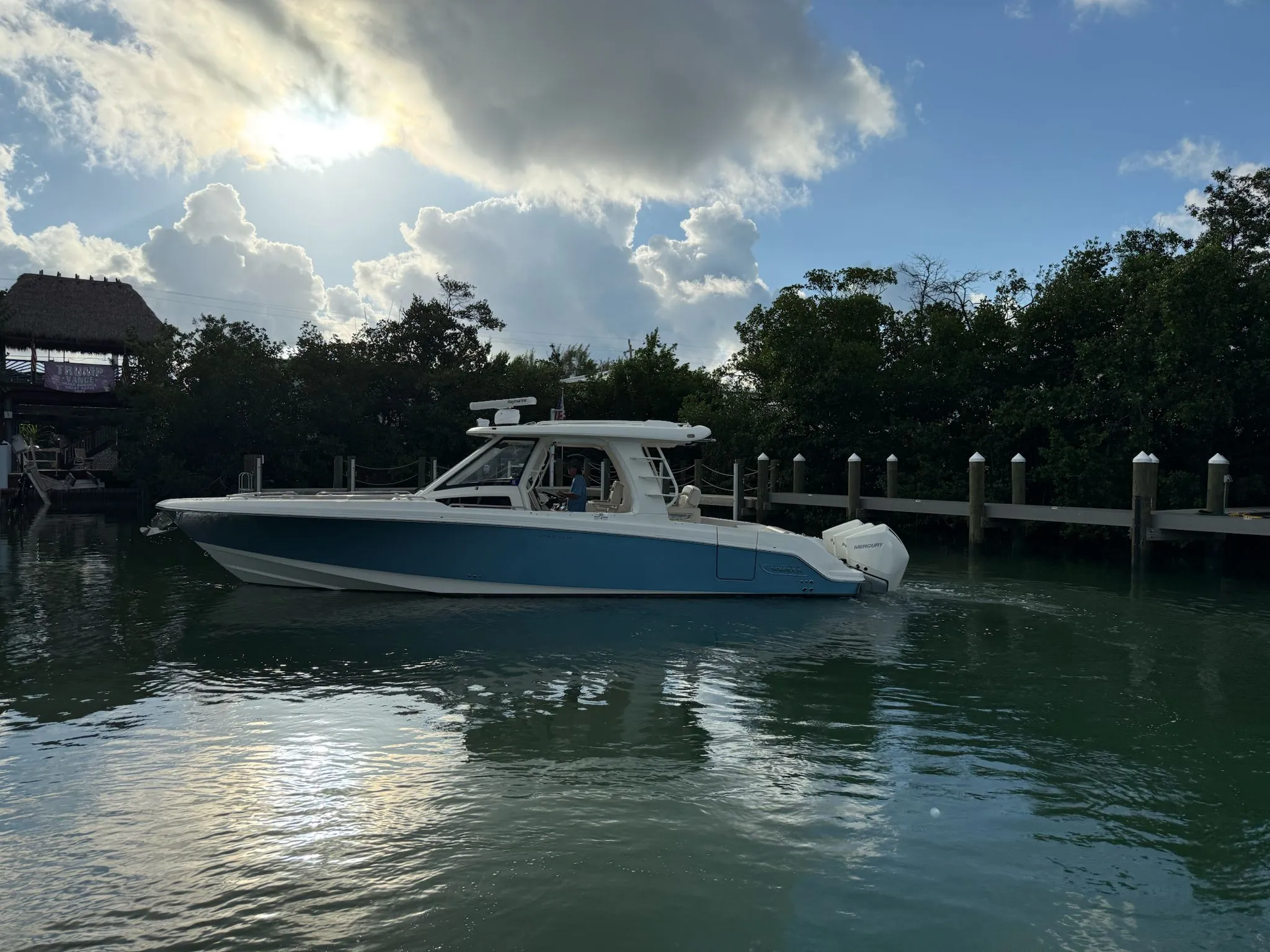 2021 Boston Whaler 350 REALM Image Thumbnail #2