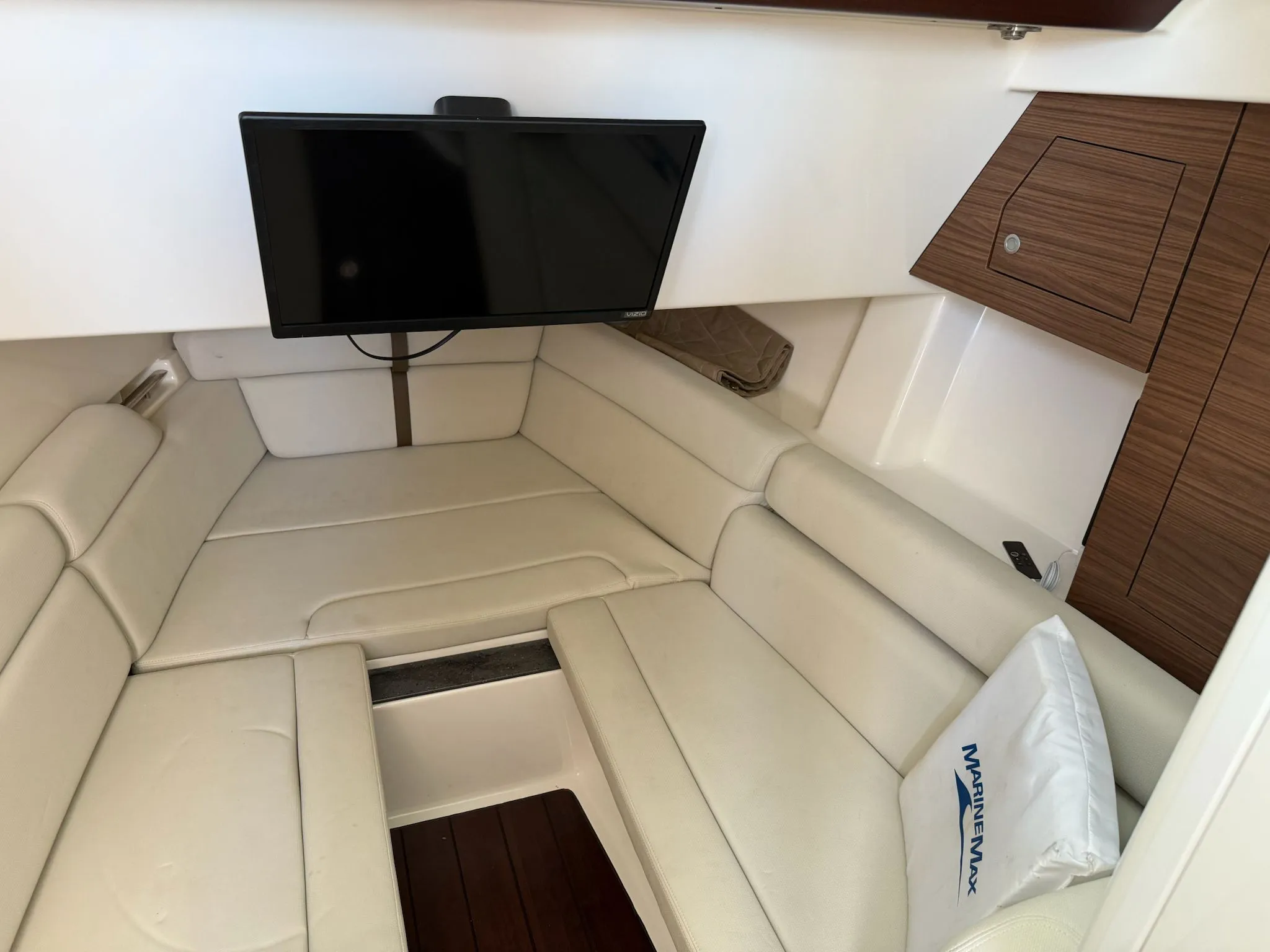 2021 Boston Whaler 350 REALM Image Thumbnail #14