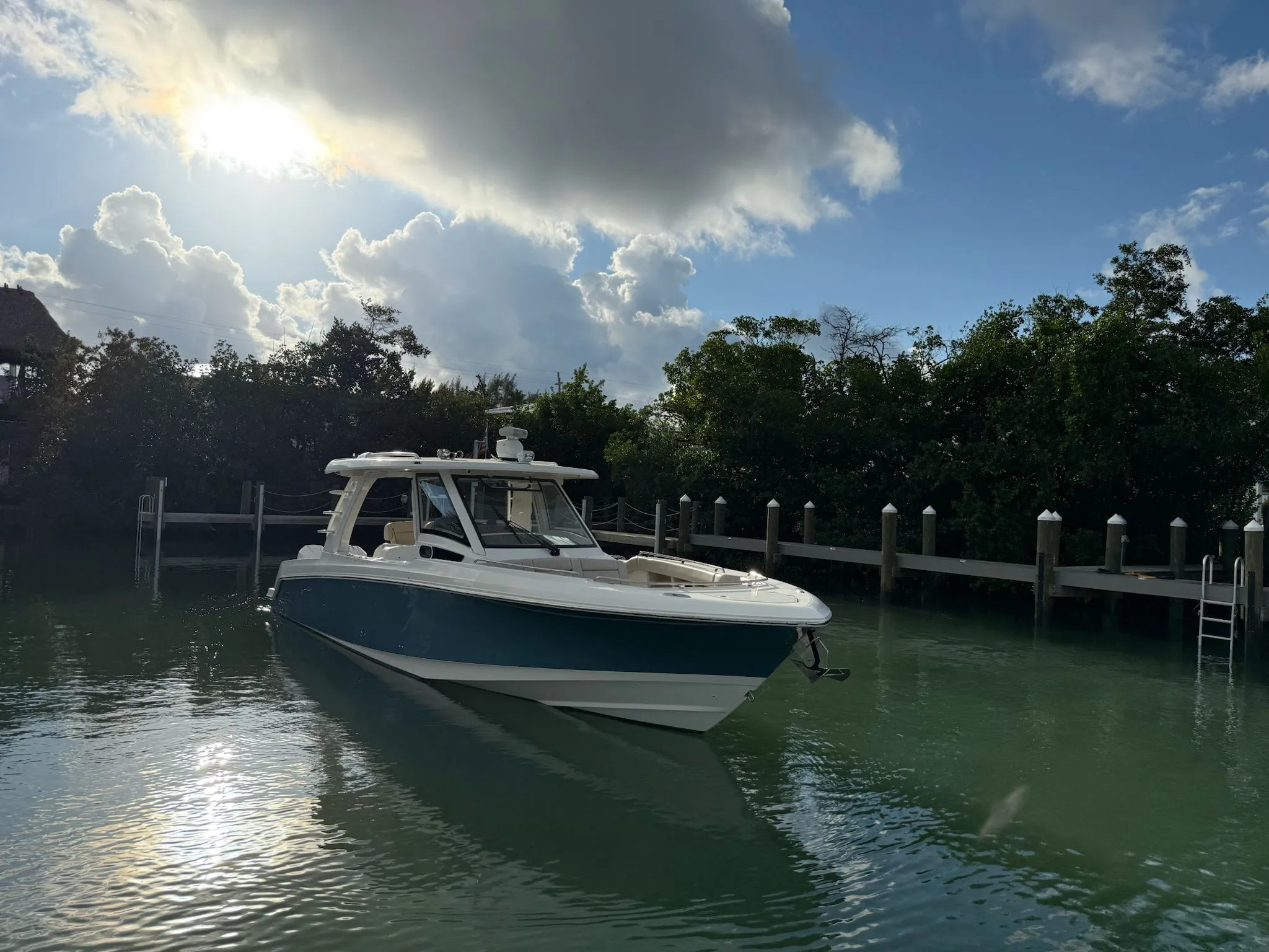 2021 Boston Whaler 350 REALM Image Thumbnail #7