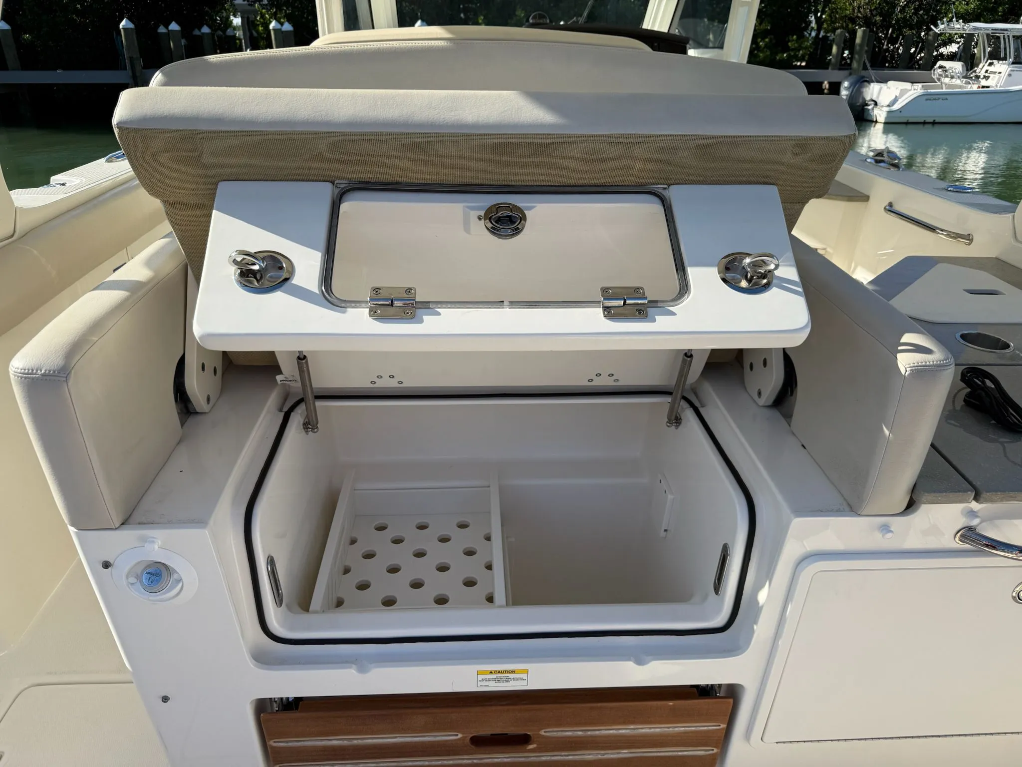 2021 Boston Whaler 350 REALM Image Thumbnail #19