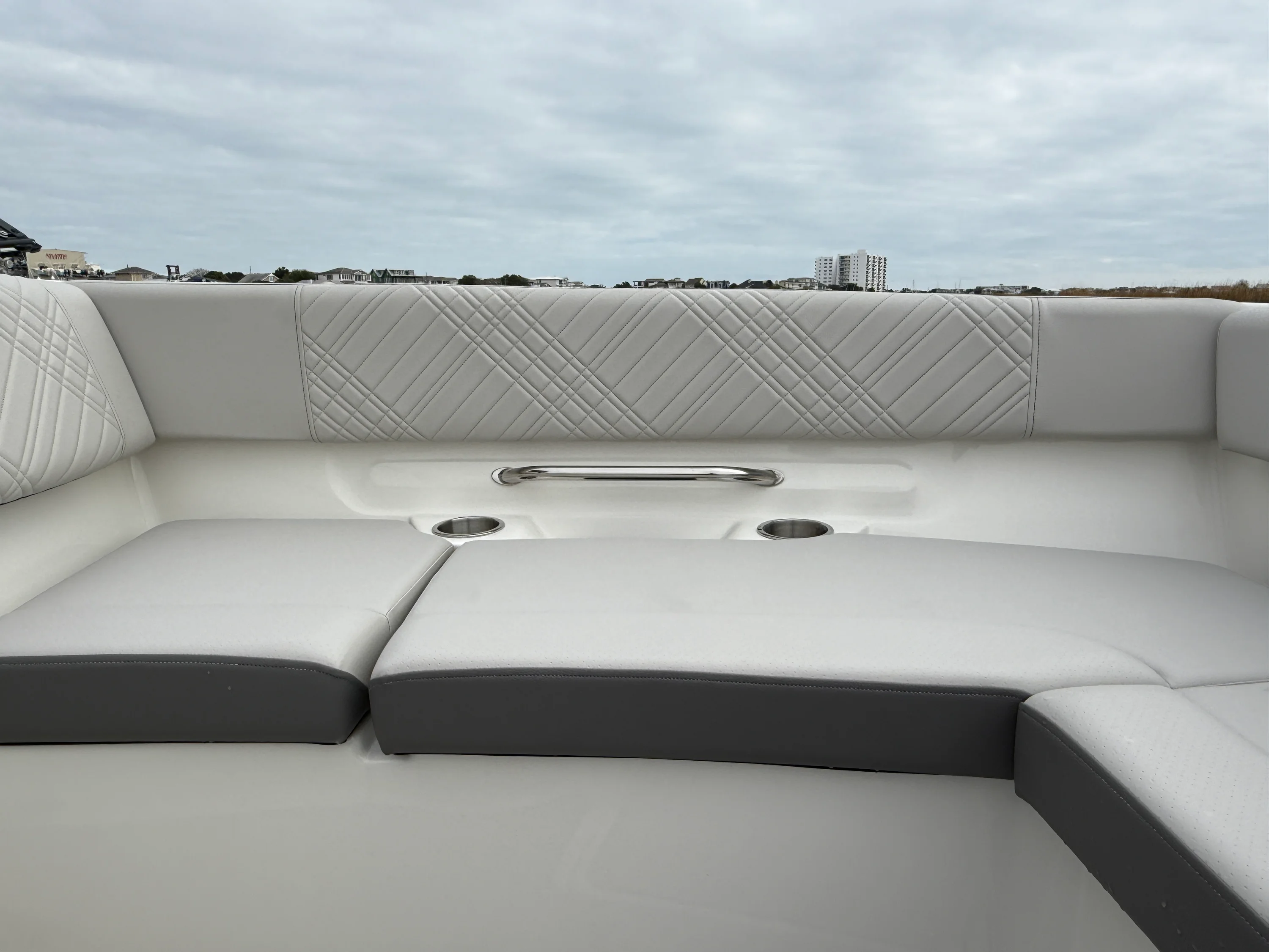 2026 Sea Ray SDX 270 Outboard Image Thumbnail #12