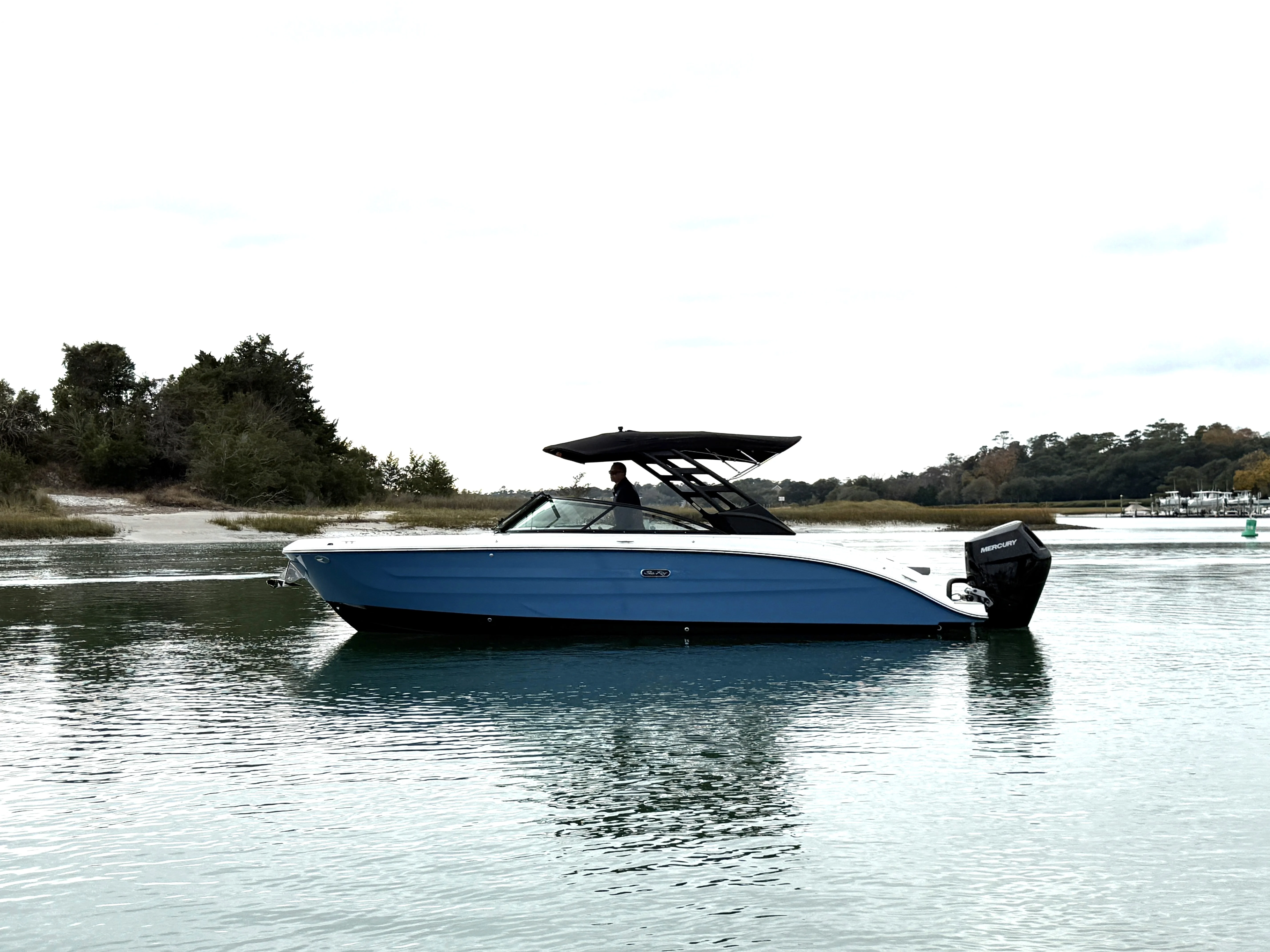 2026 Sea Ray SDX 270 Outboard Image Thumbnail #0