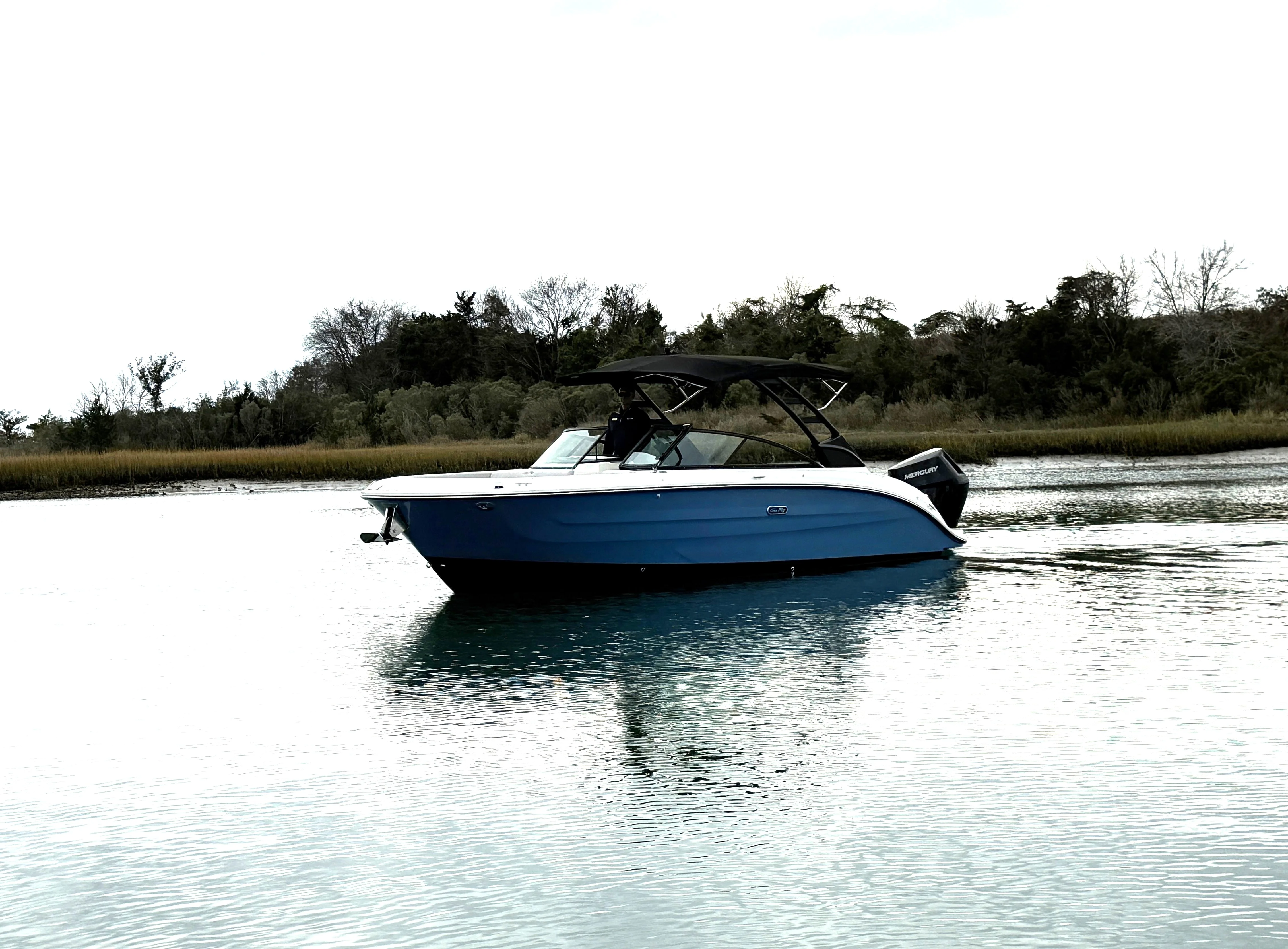 2026 Sea Ray SDX 270 Outboard Image Thumbnail #1