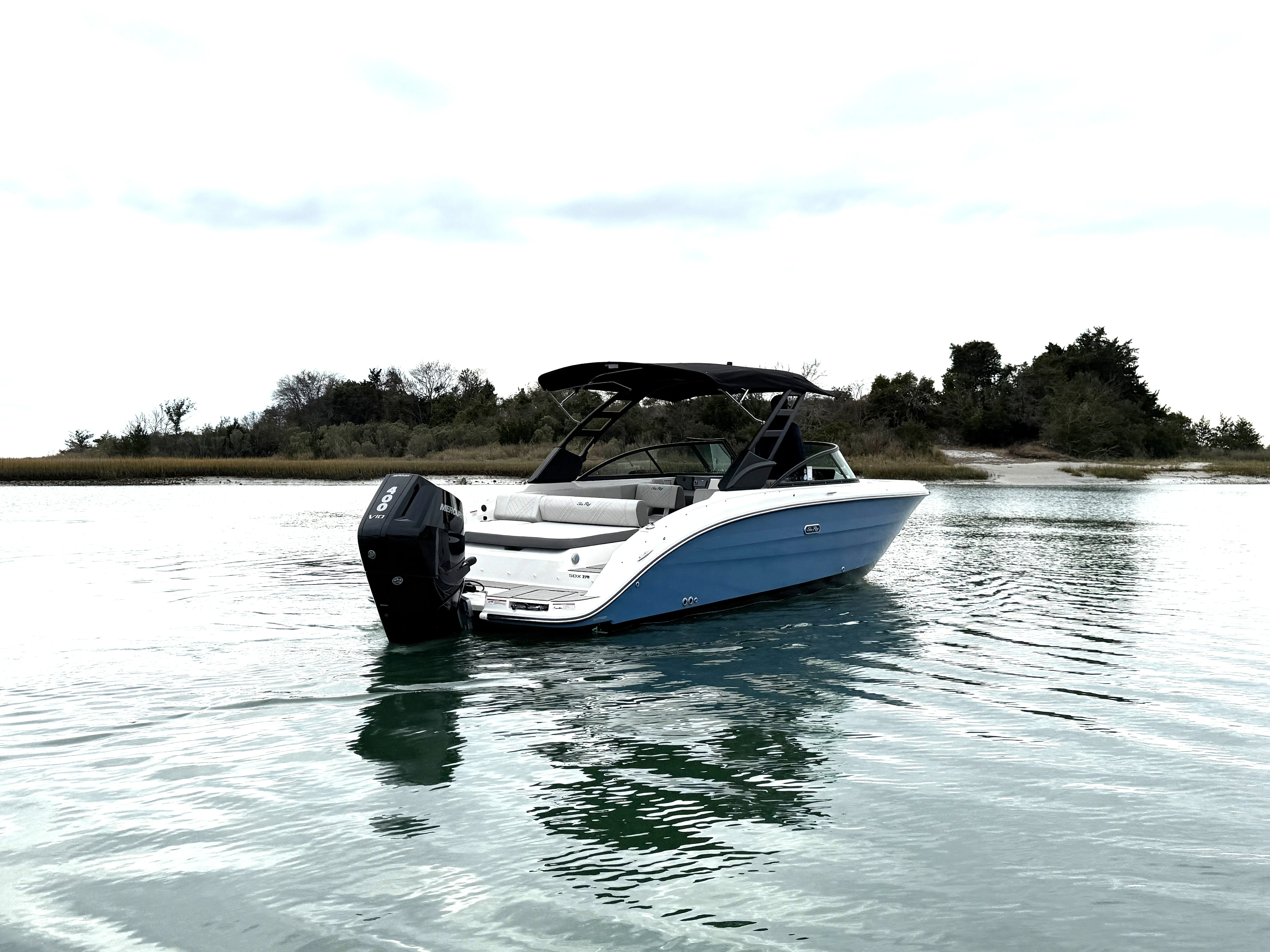 2026 Sea Ray SDX 270 Outboard Image Thumbnail #4